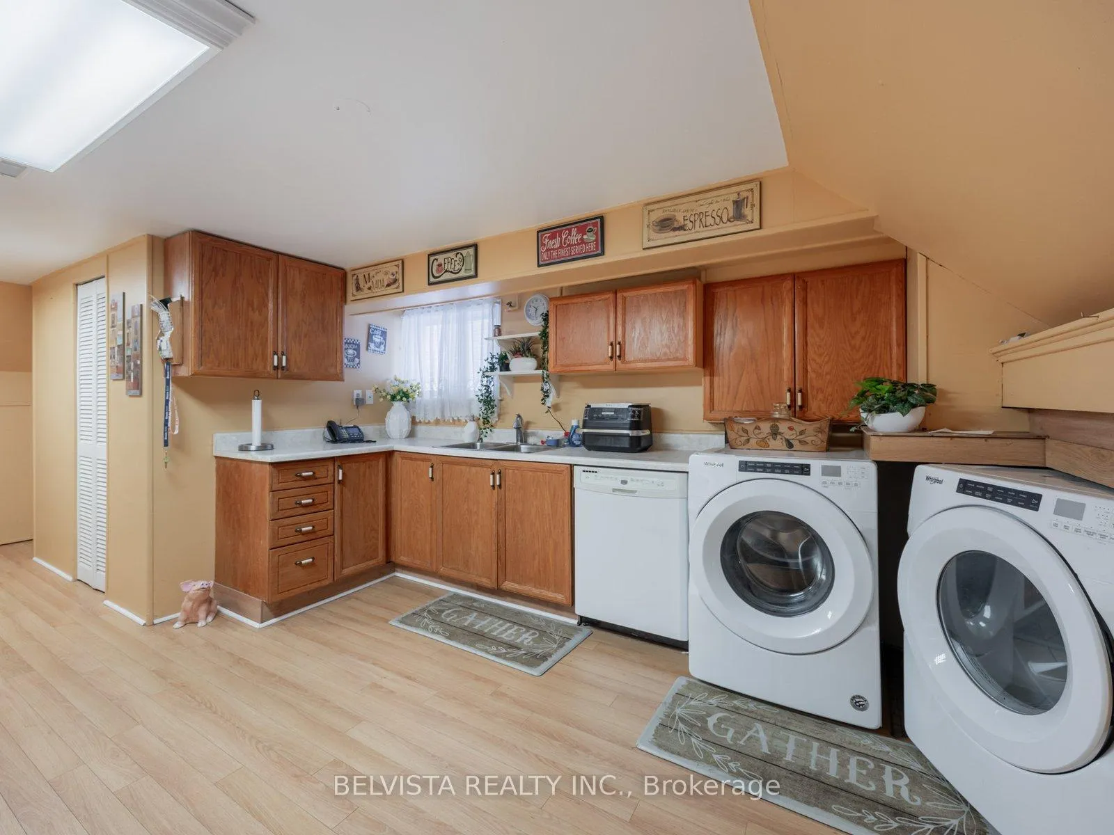 Photo 29 of 98 Guthrie Crescent, Whitby, Lynde Creek — HOMEH