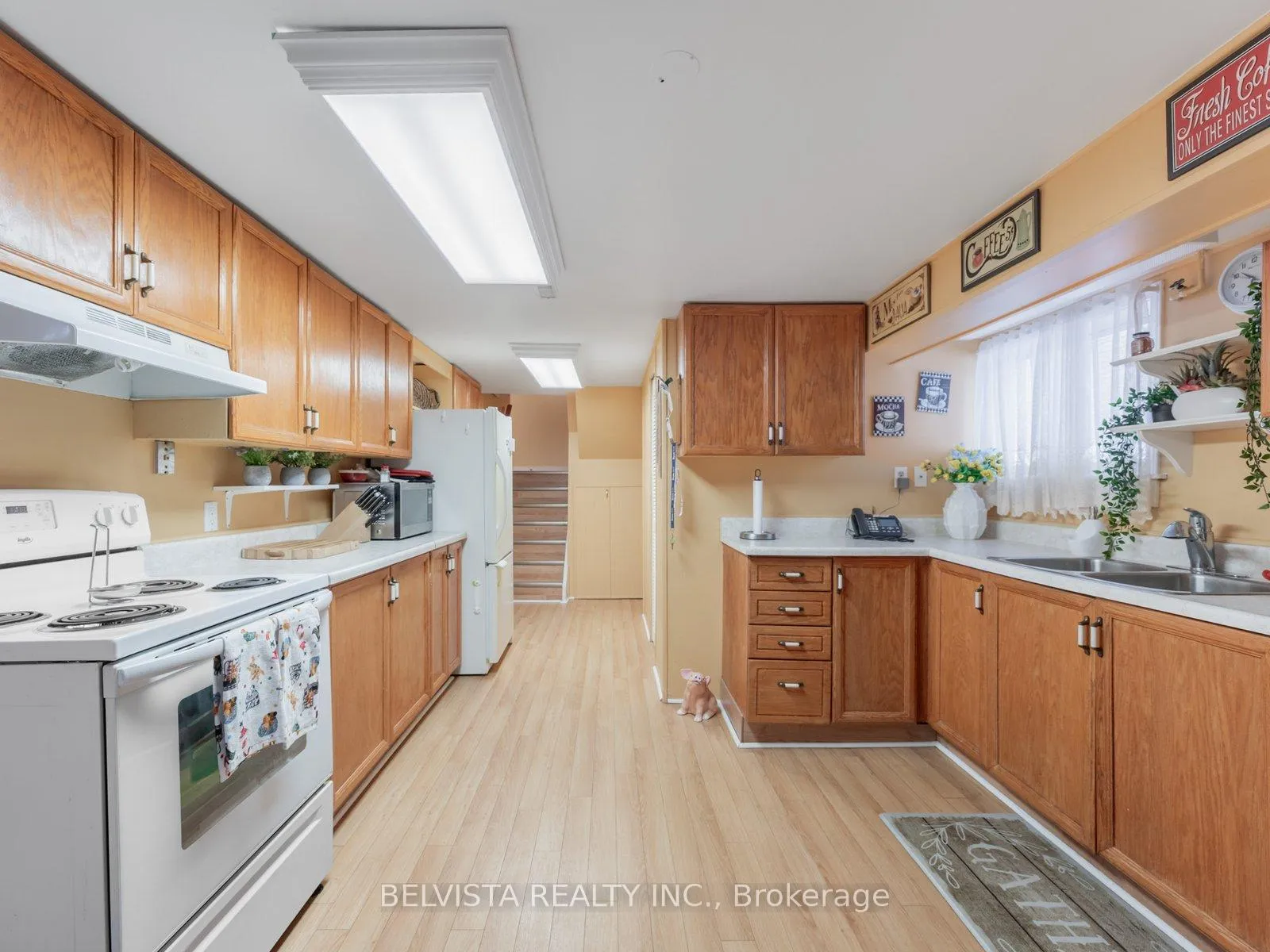 Photo 30 of 98 Guthrie Crescent, Whitby, Lynde Creek — HOMEH