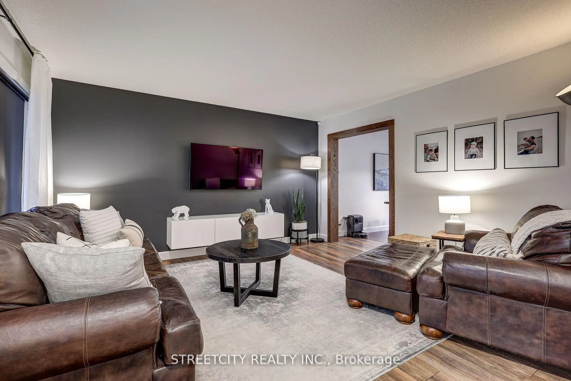 Photo 4 of 105 Penhale Avenue, St. Thomas — HOMEH