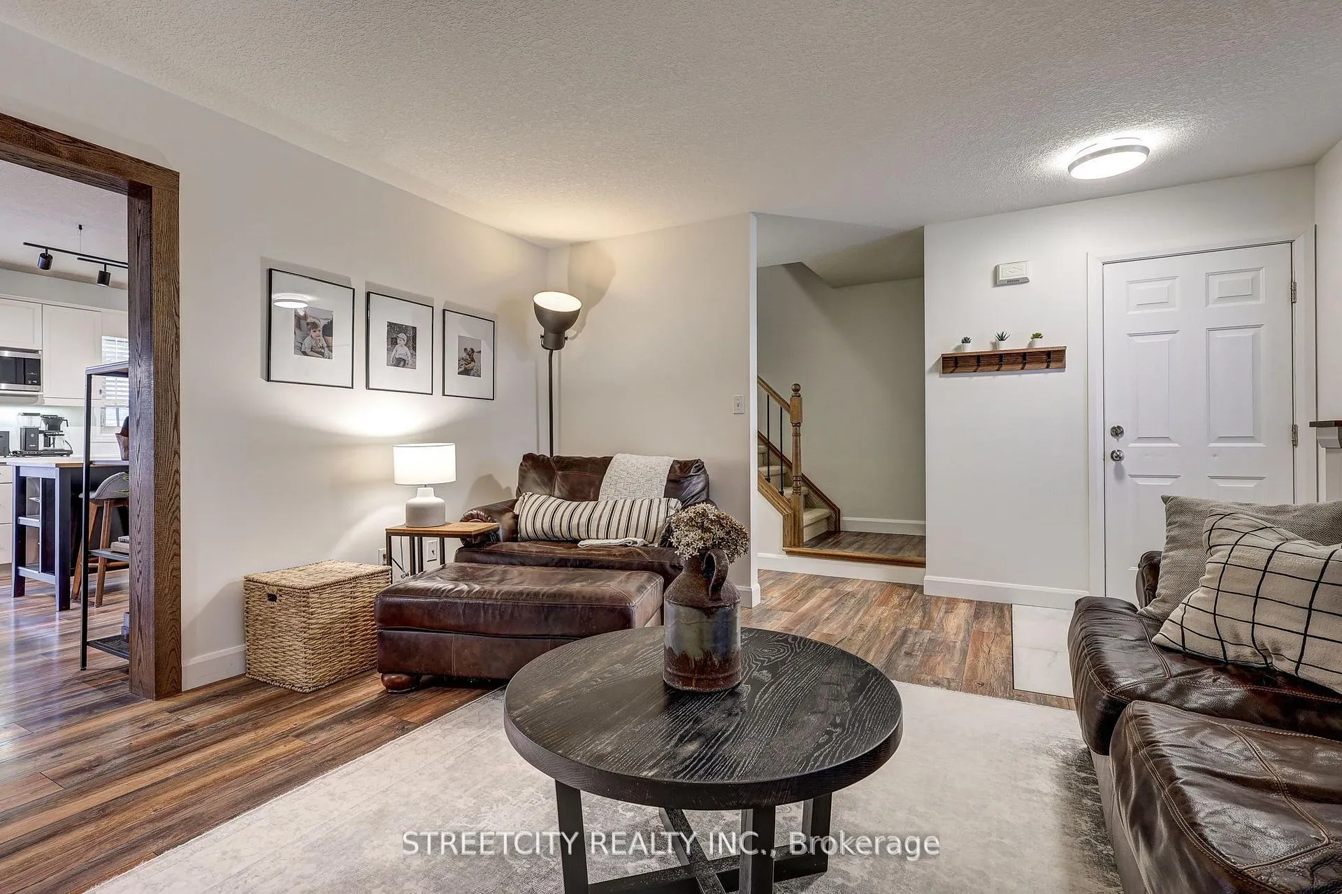 Photo 9 of 105 Penhale Avenue, St. Thomas — HOMEH
