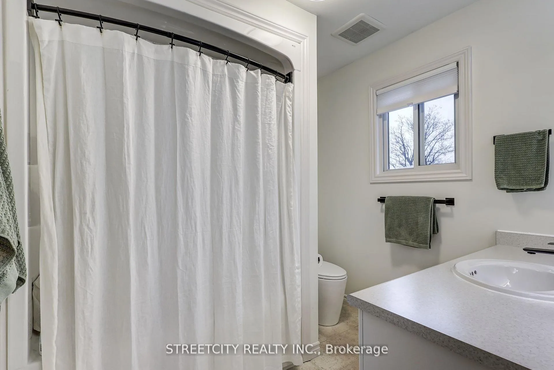 Photo 32 of 105 Penhale Avenue, St. Thomas — HOMEH