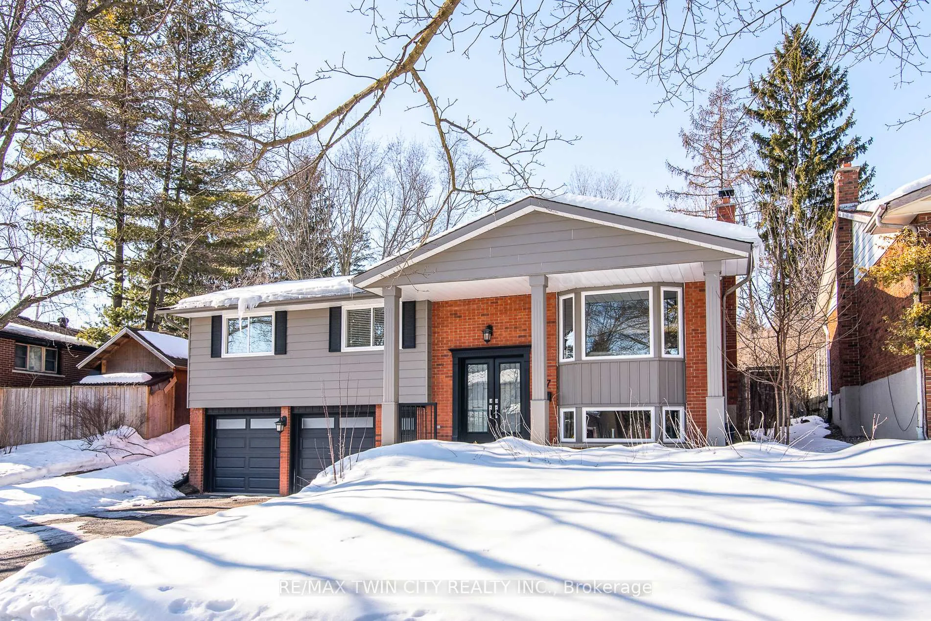 Photo 3 of 117 Candlewood Crescent, Waterloo — HOMEH
