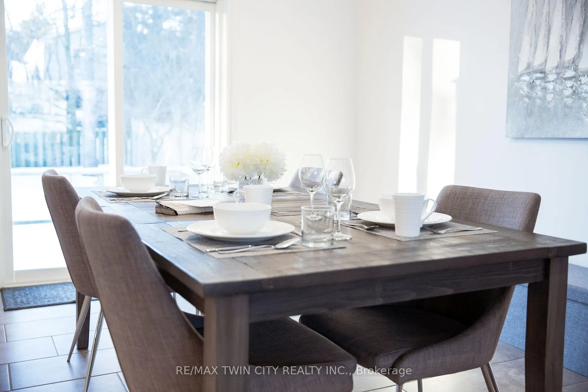 Photo 11 of 117 Candlewood Crescent, Waterloo — HOMEH