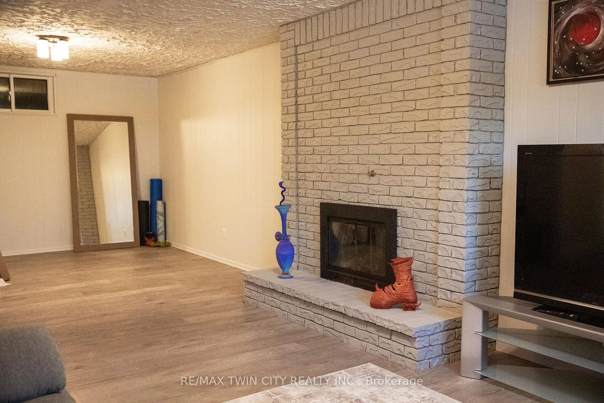 Photo 32 of 117 Candlewood Crescent, Waterloo — HOMEH