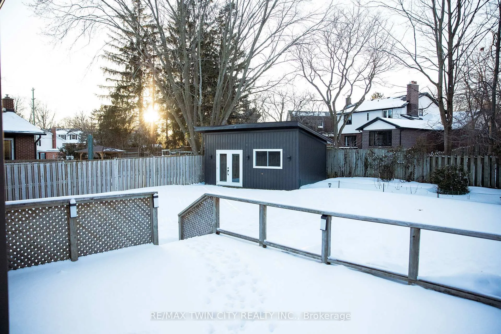 Photo 35 of 117 Candlewood Crescent, Waterloo — HOMEH