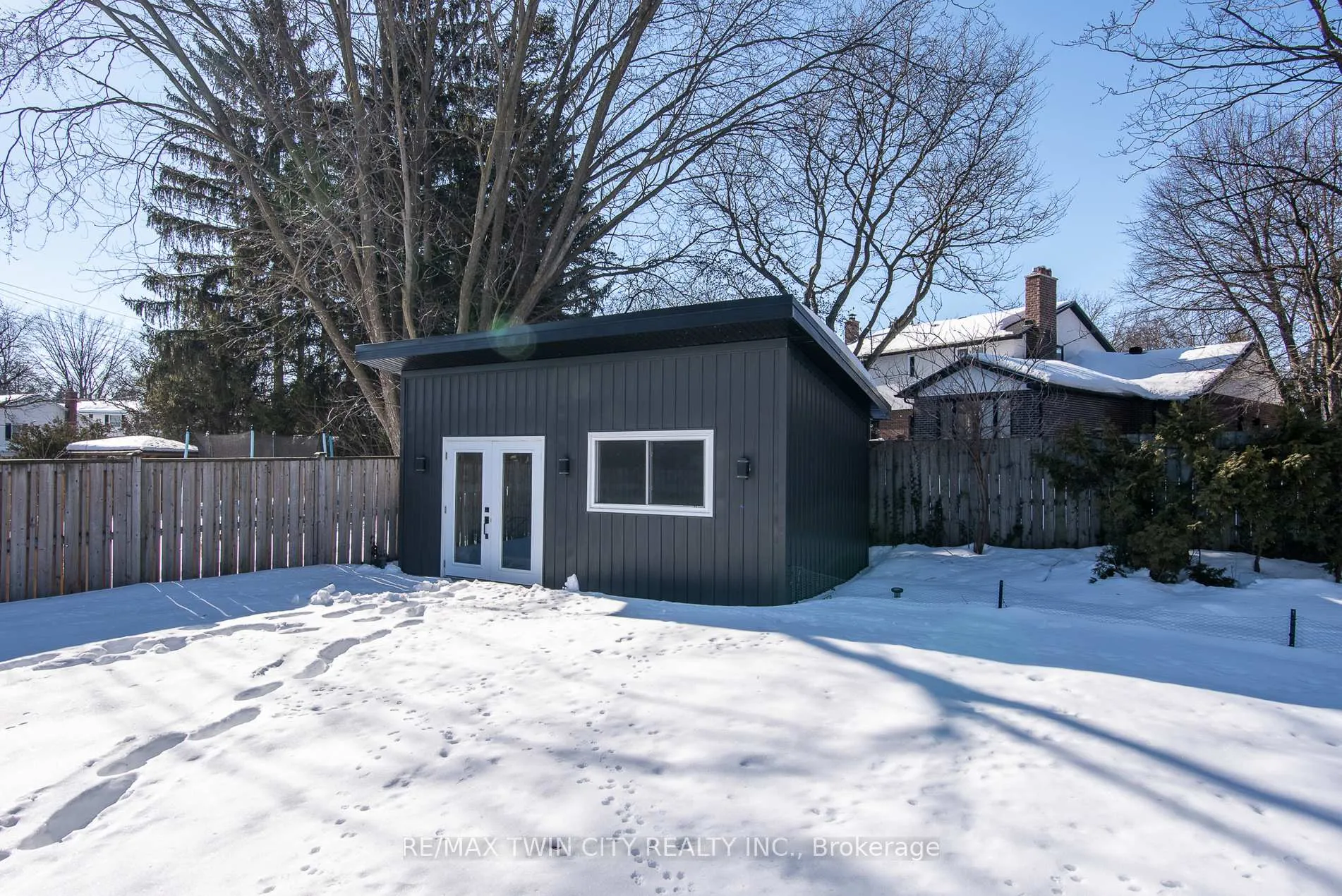 Photo 36 of 117 Candlewood Crescent, Waterloo — HOMEH