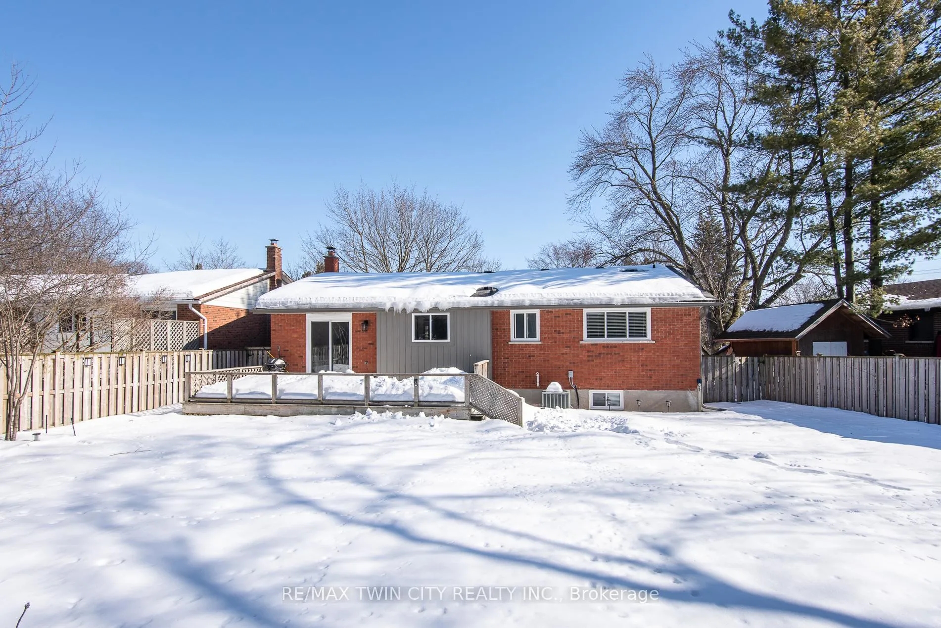 Photo 40 of 117 Candlewood Crescent, Waterloo — HOMEH