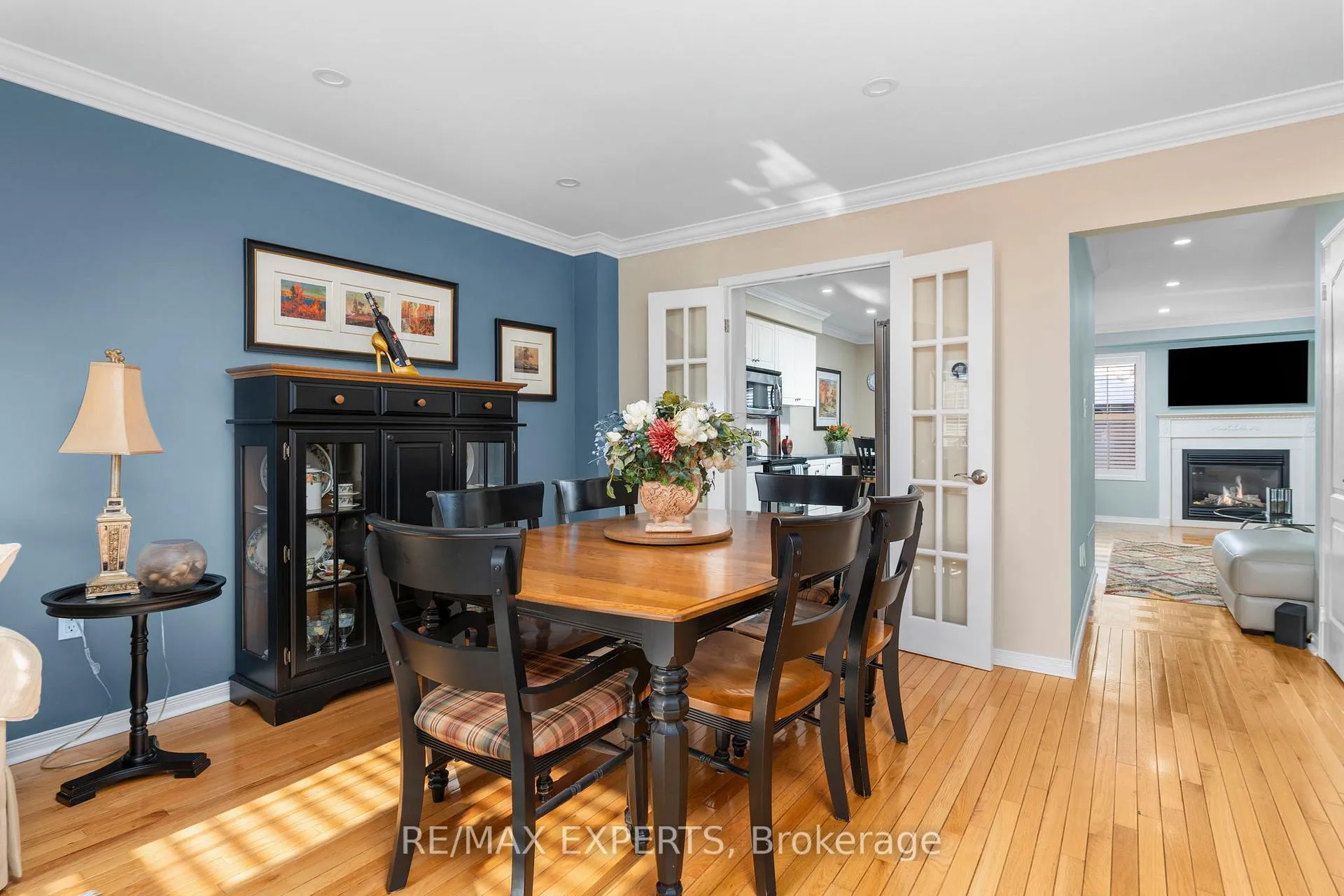 Photo 13 of 24 Dufferin Hill Drive, Vaughan, Patterson — HOMEH