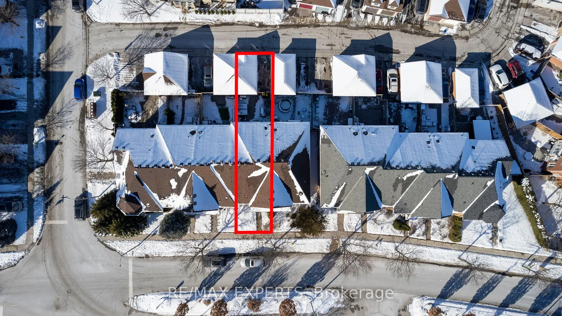 Photo 39 of 24 Dufferin Hill Drive, Vaughan, Patterson — HOMEH