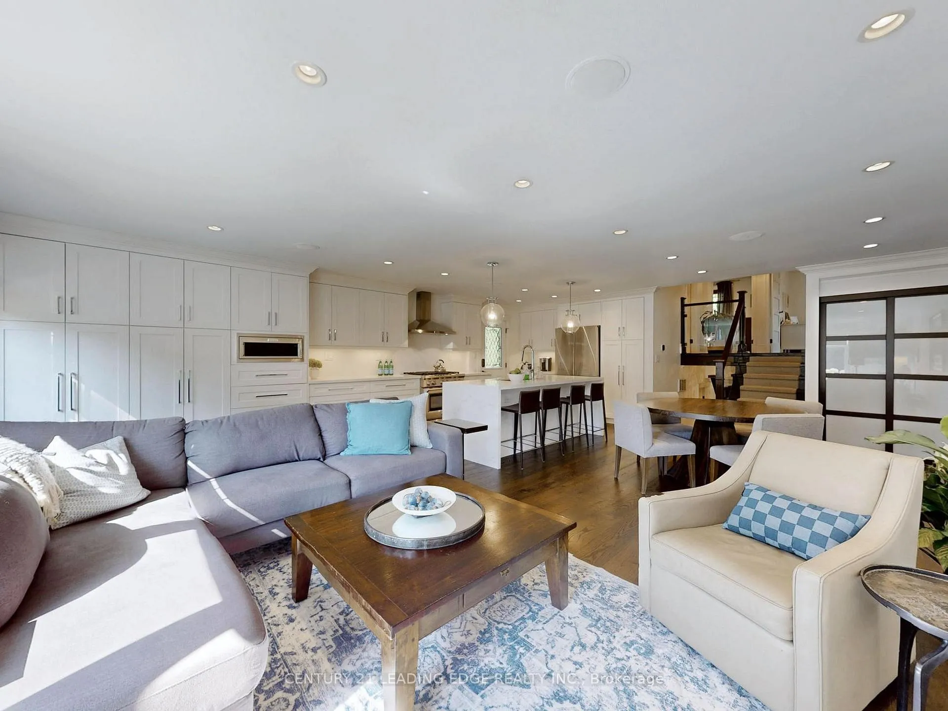 Photo 7 of 115 Walton Drive, Aurora, Aurora Village — HOMEH