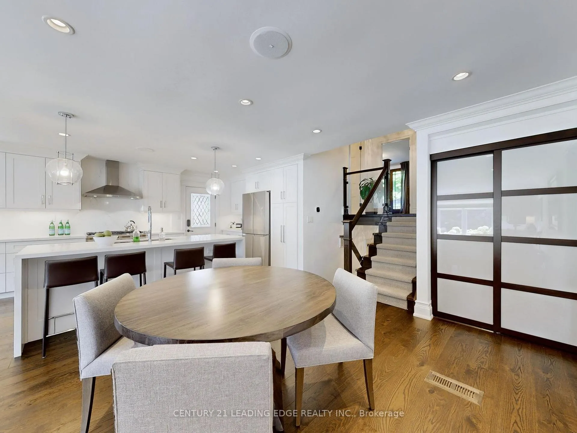 Photo 10 of 115 Walton Drive, Aurora, Aurora Village — HOMEH