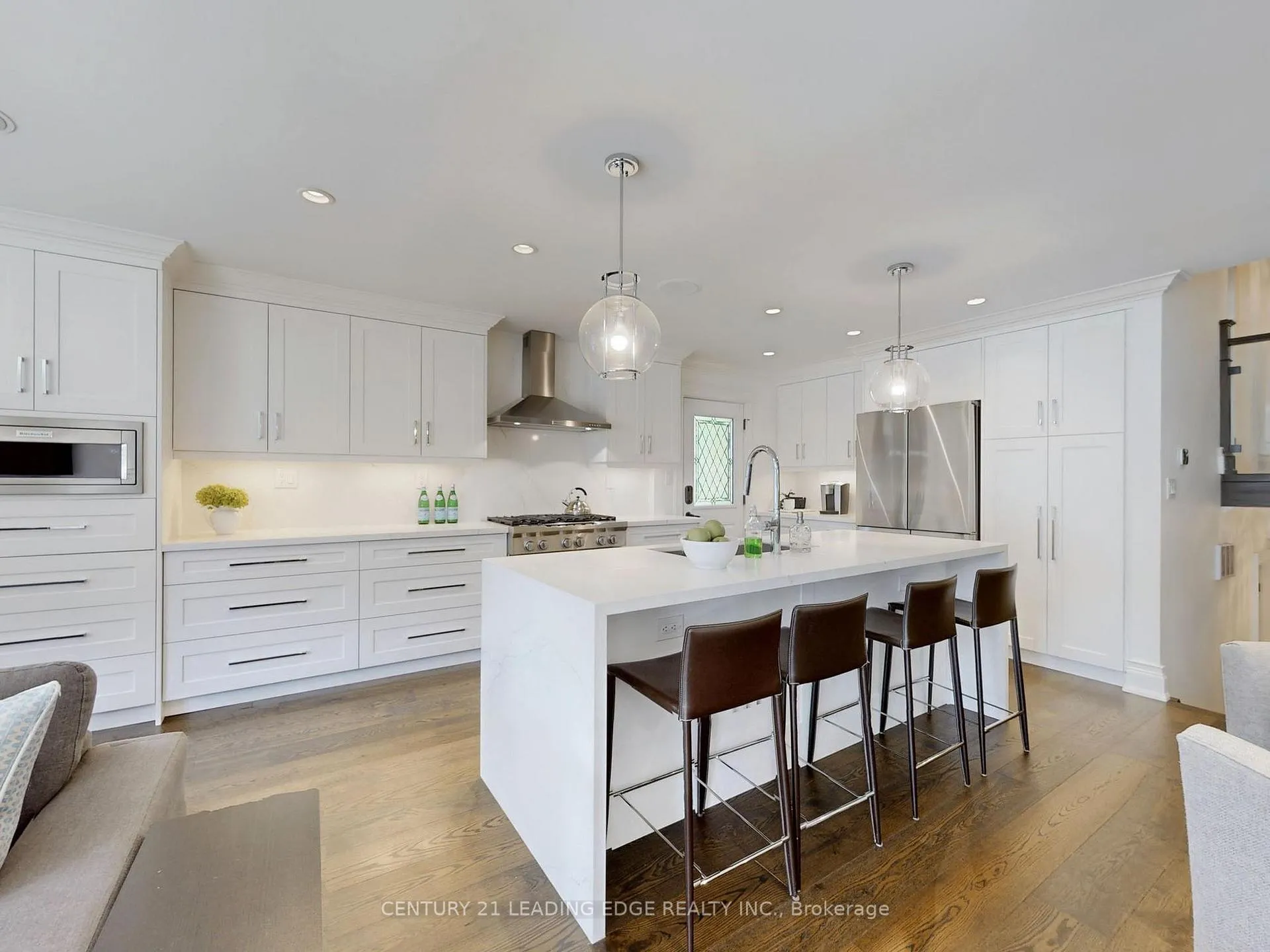 Photo 11 of 115 Walton Drive, Aurora, Aurora Village — HOMEH