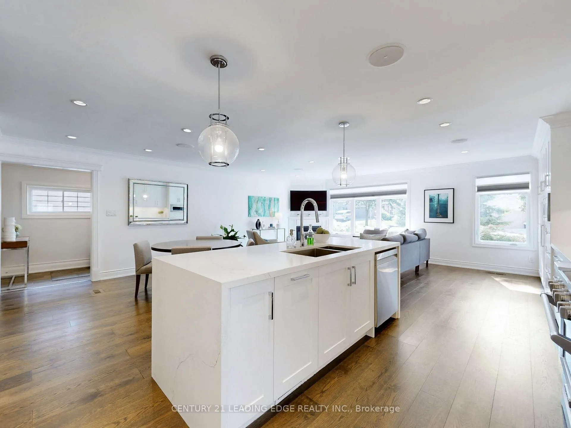 Photo 12 of 115 Walton Drive, Aurora, Aurora Village — HOMEH