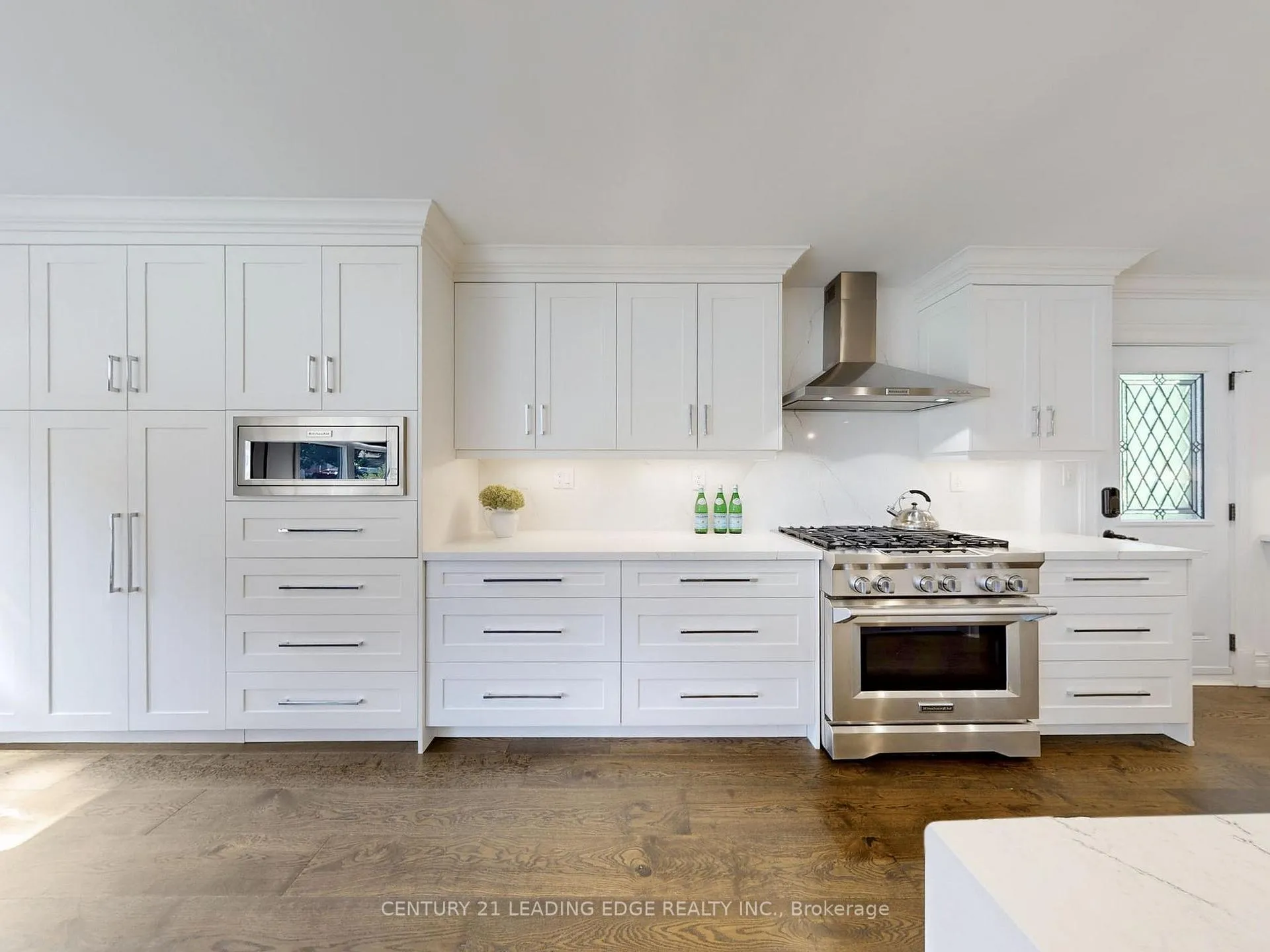 Photo 15 of 115 Walton Drive, Aurora, Aurora Village — HOMEH