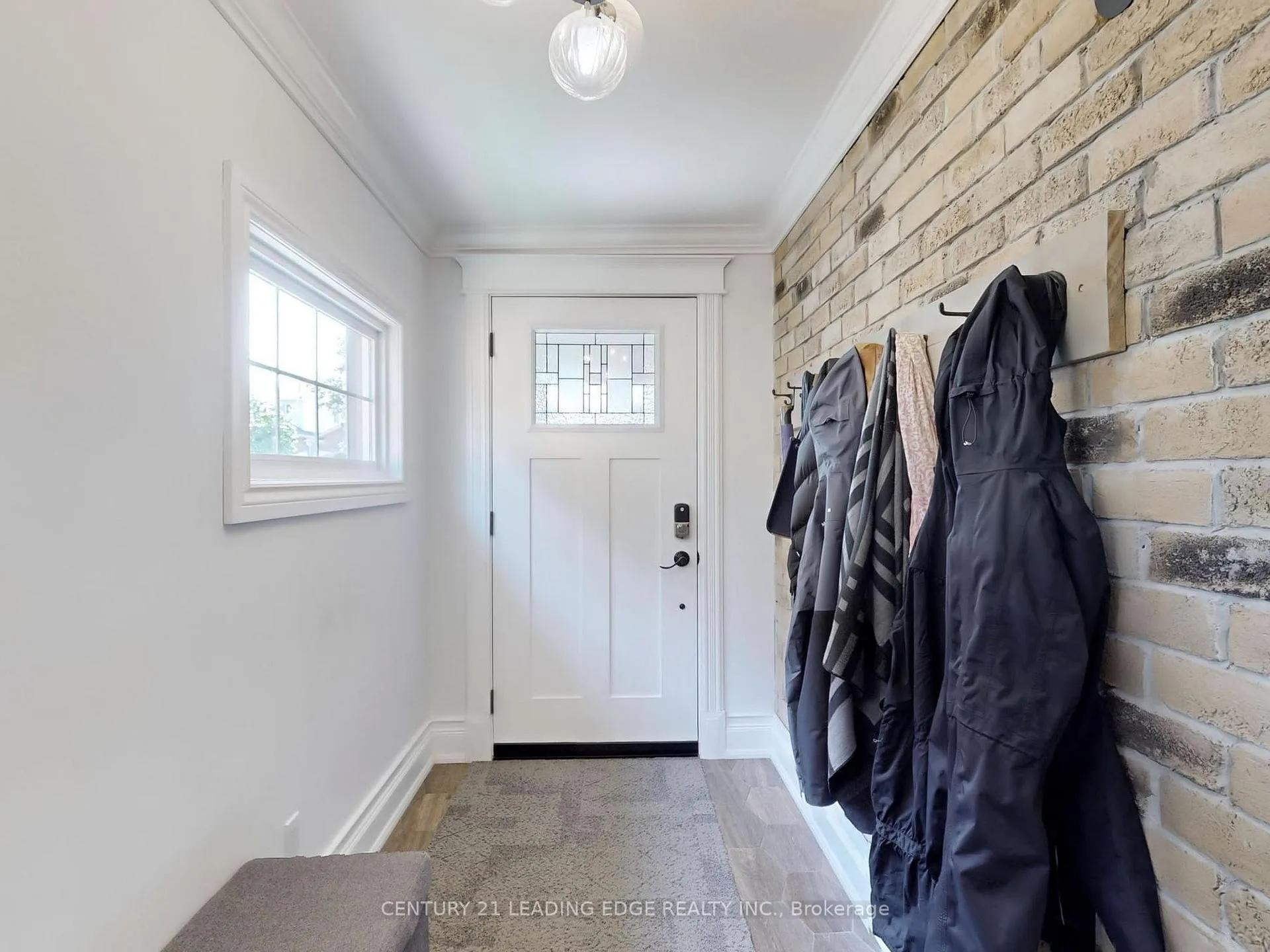 Photo 17 of 115 Walton Drive, Aurora, Aurora Village — HOMEH