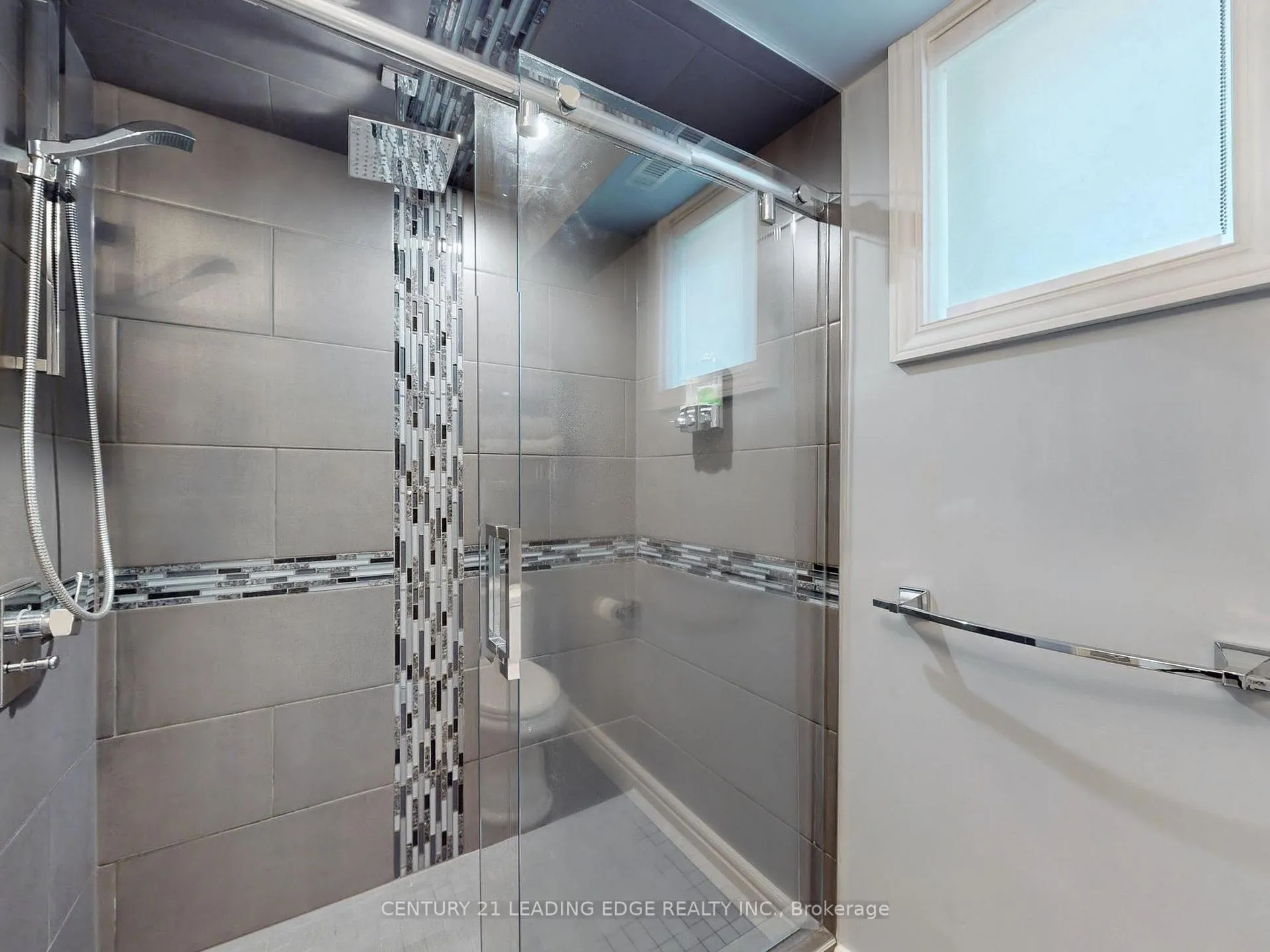 Photo 34 of 115 Walton Drive, Aurora, Aurora Village — HOMEH
