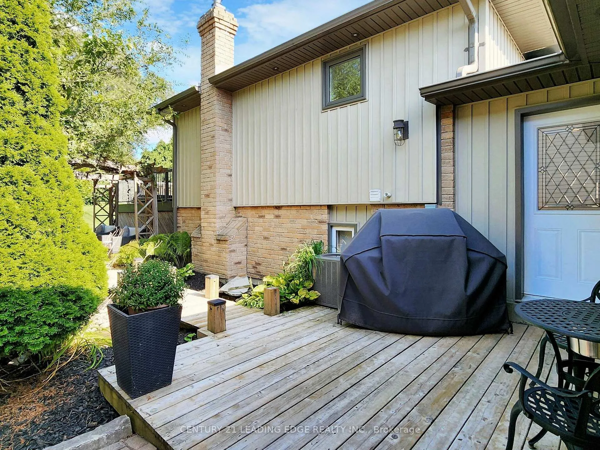 Photo 50 of 115 Walton Drive, Aurora, Aurora Village — HOMEH