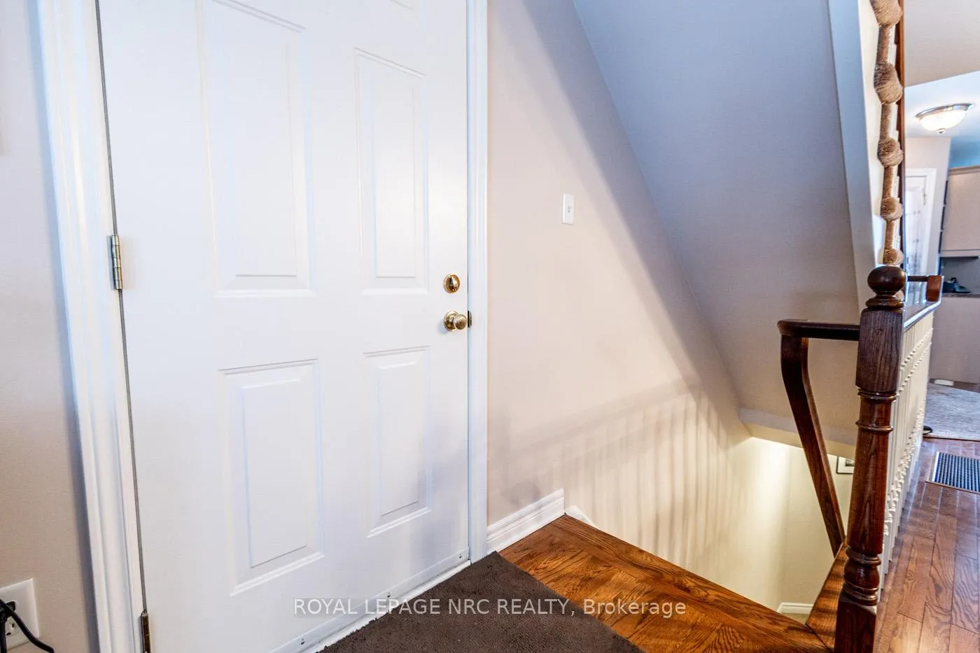 Photo 9 of Unit 2, 10 Pine Street N, Thorold, Thorold Downtown — HOMEH