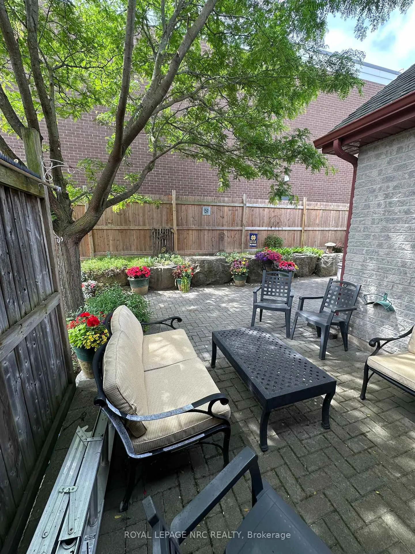 Photo 20 of Unit 2, 10 Pine Street N, Thorold, Thorold Downtown — HOMEH