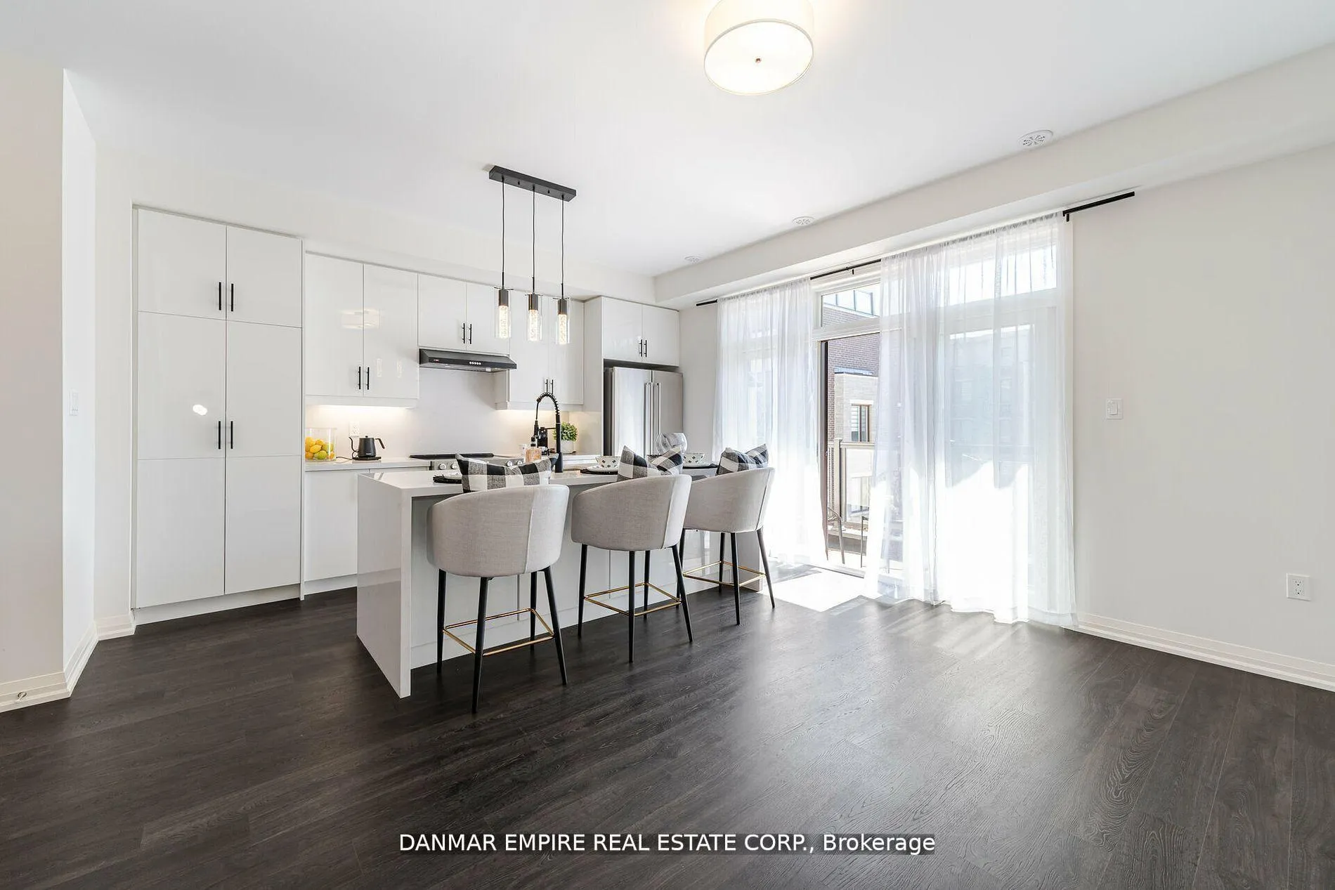 Photo 11 of 75 George Kirby Street, Vaughan, Patterson — HOMEH