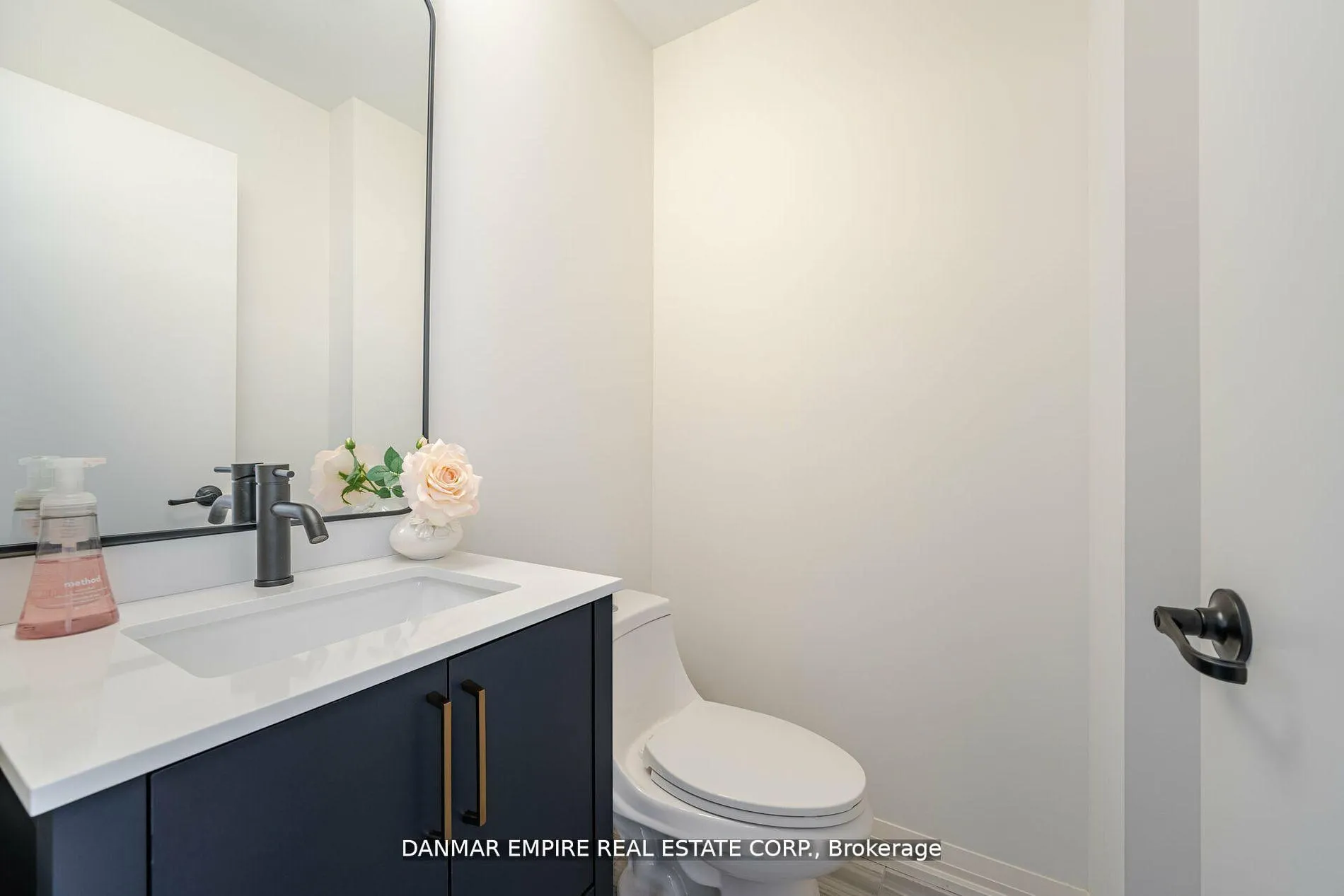 Photo 20 of 75 George Kirby Street, Vaughan, Patterson — HOMEH