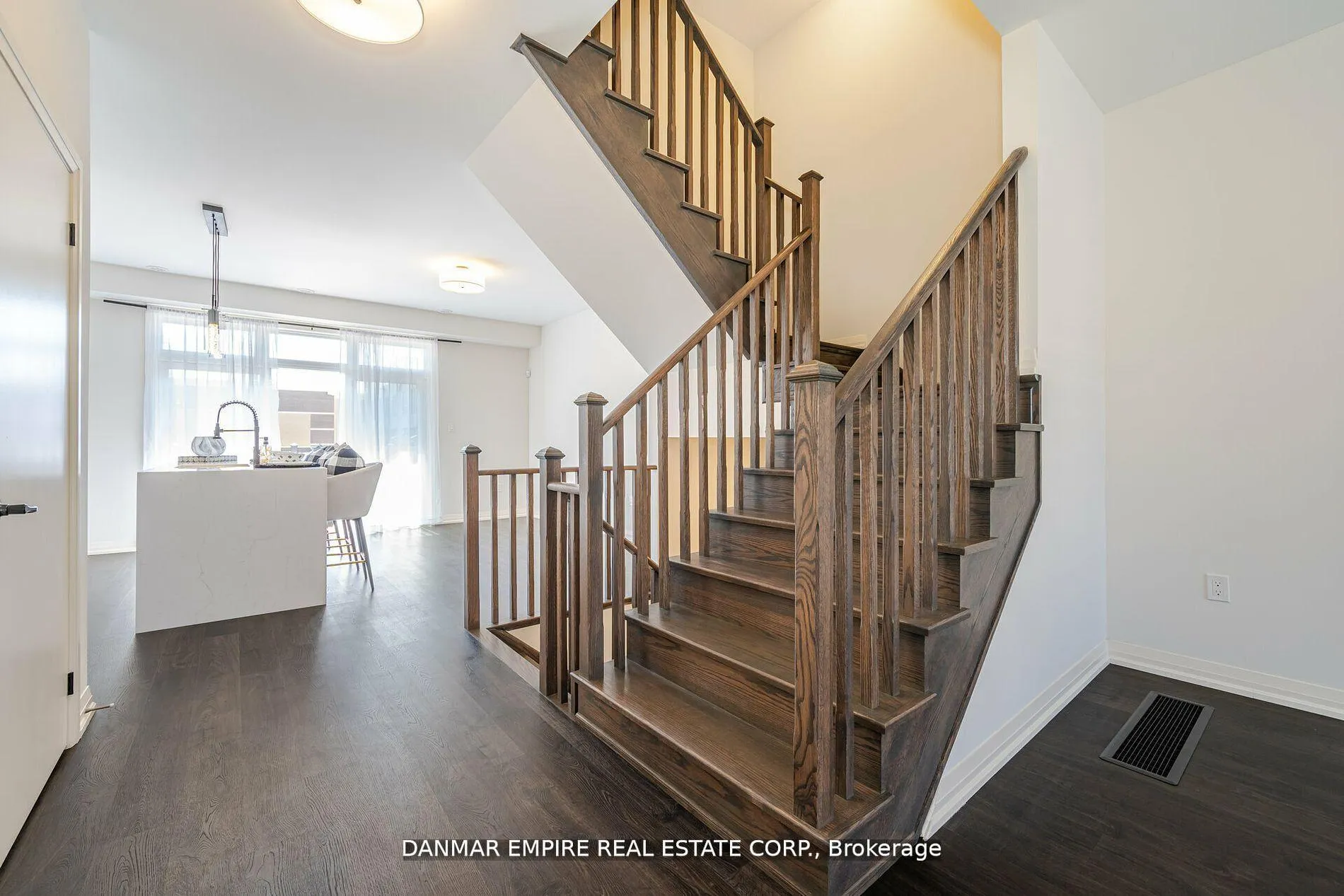 Photo 22 of 75 George Kirby Street, Vaughan, Patterson — HOMEH