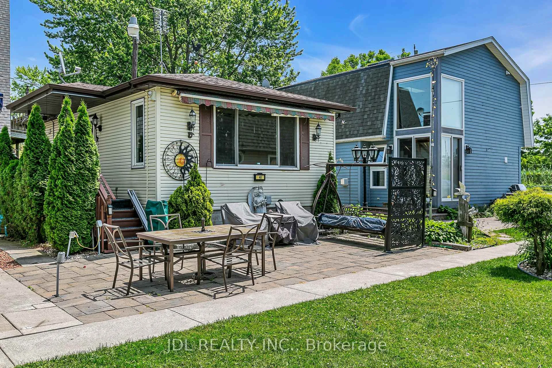 Photo 3 of Unit 48, 1192 Shoreline Avenue, Lakeshore — HOMEH