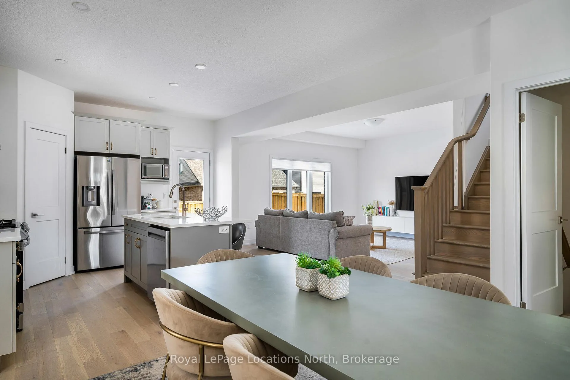 Photo 4 of 64 Maidens Crescent, Collingwood — HOMEH
