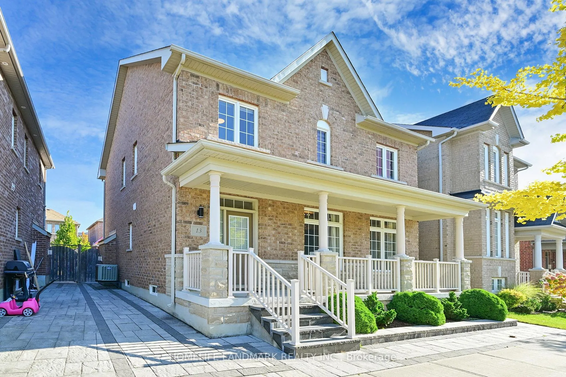 Photo 2 of 13 Greenery Road, Markham, Cornell — HOMEH