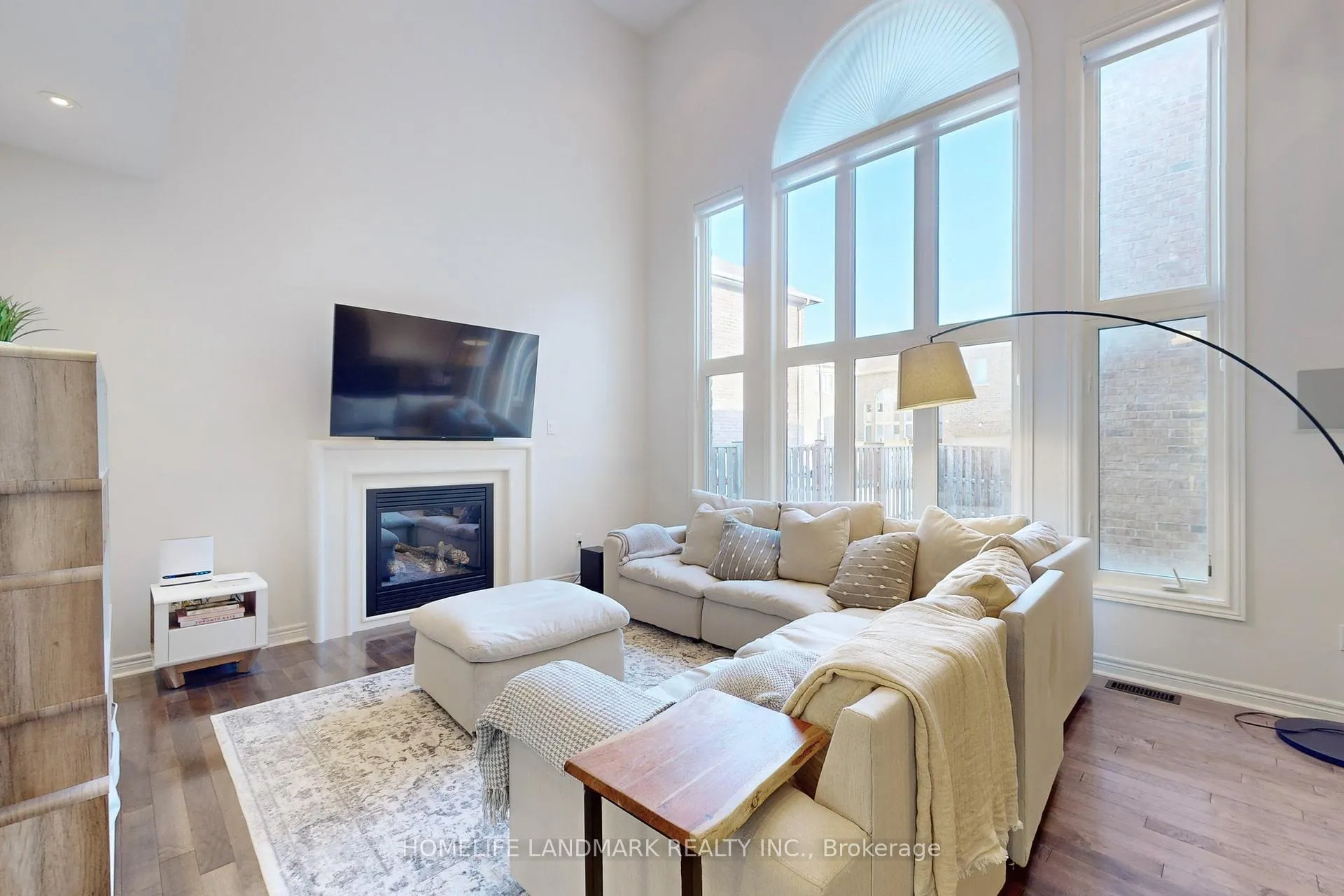 Photo 4 of 13 Greenery Road, Markham, Cornell — HOMEH