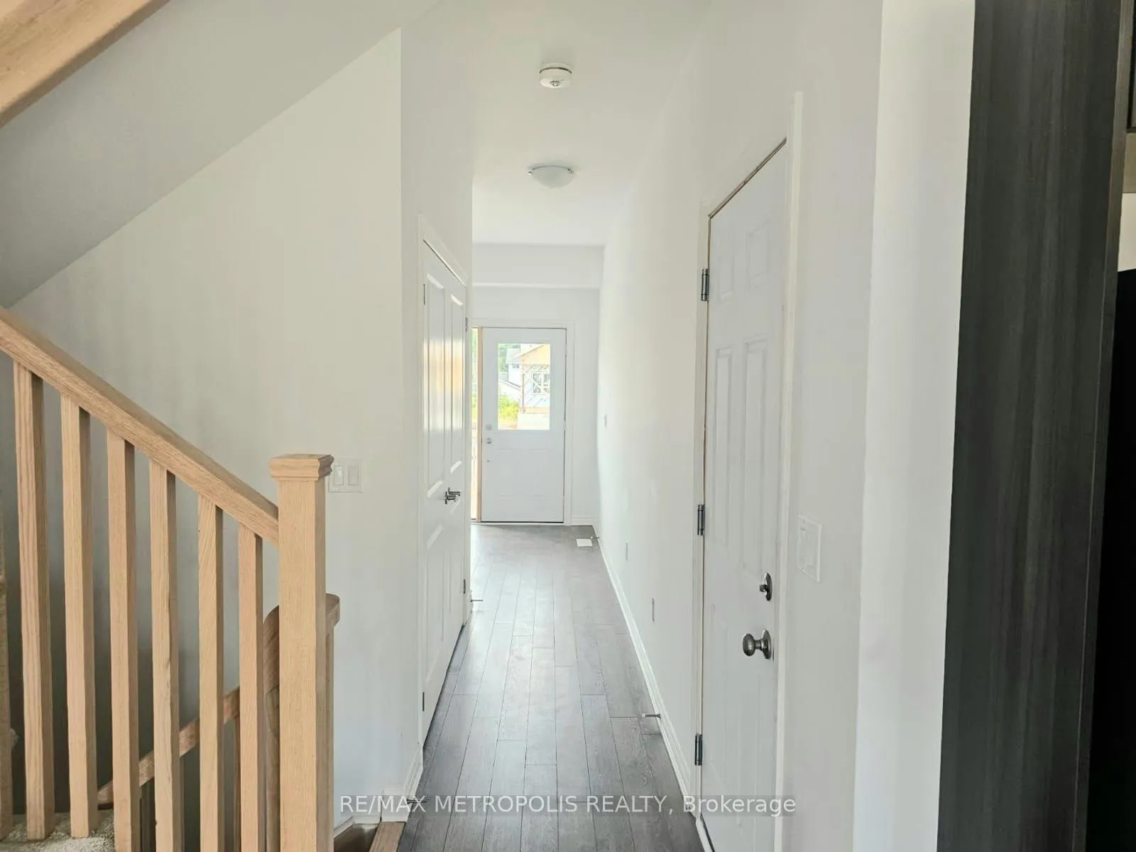 Photo 4 of 18 Bradden Crescent, Belleville, Belleville Ward — HOMEH