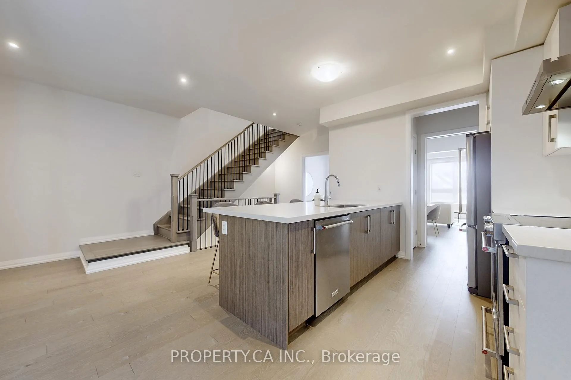 Photo 12 of 65 Gridiron Gate, Vaughan, Vellore Village — HOMEH