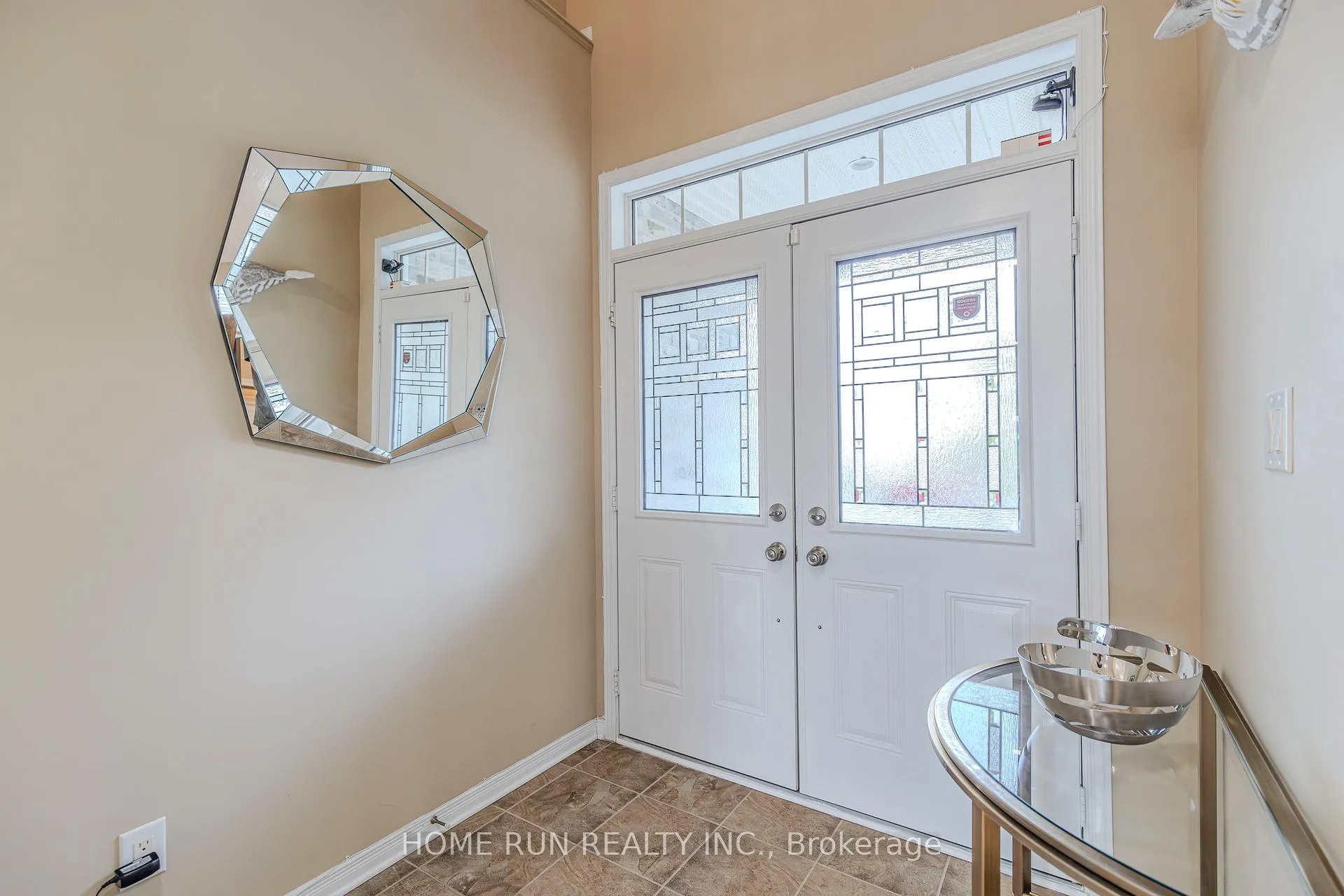 Photo 3 of 828 Kilbirnie Drive, Ottawa, Barrhaven - Stonebridge — HOMEH