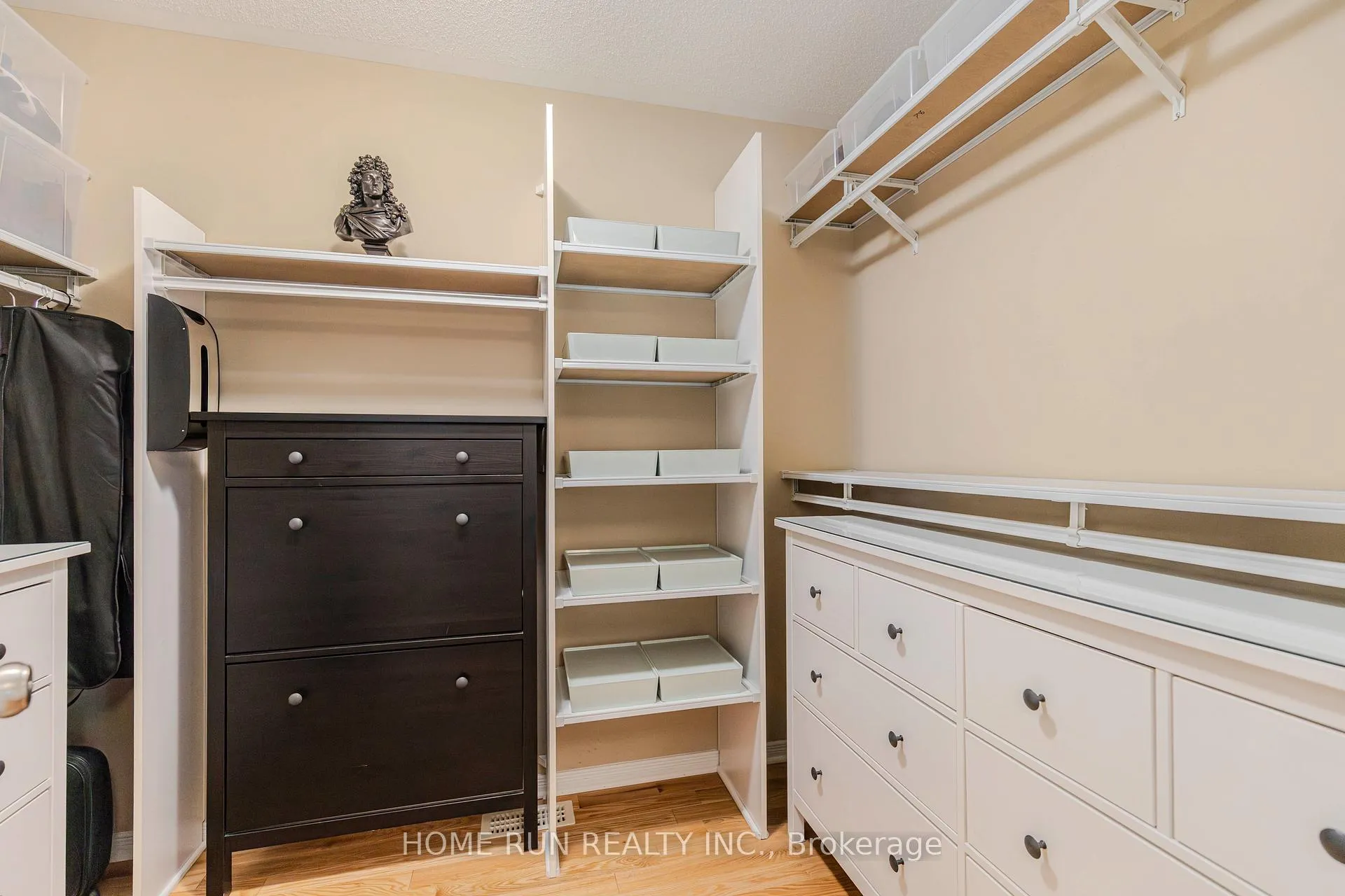 Photo 18 of 828 Kilbirnie Drive, Ottawa, Barrhaven - Stonebridge — HOMEH