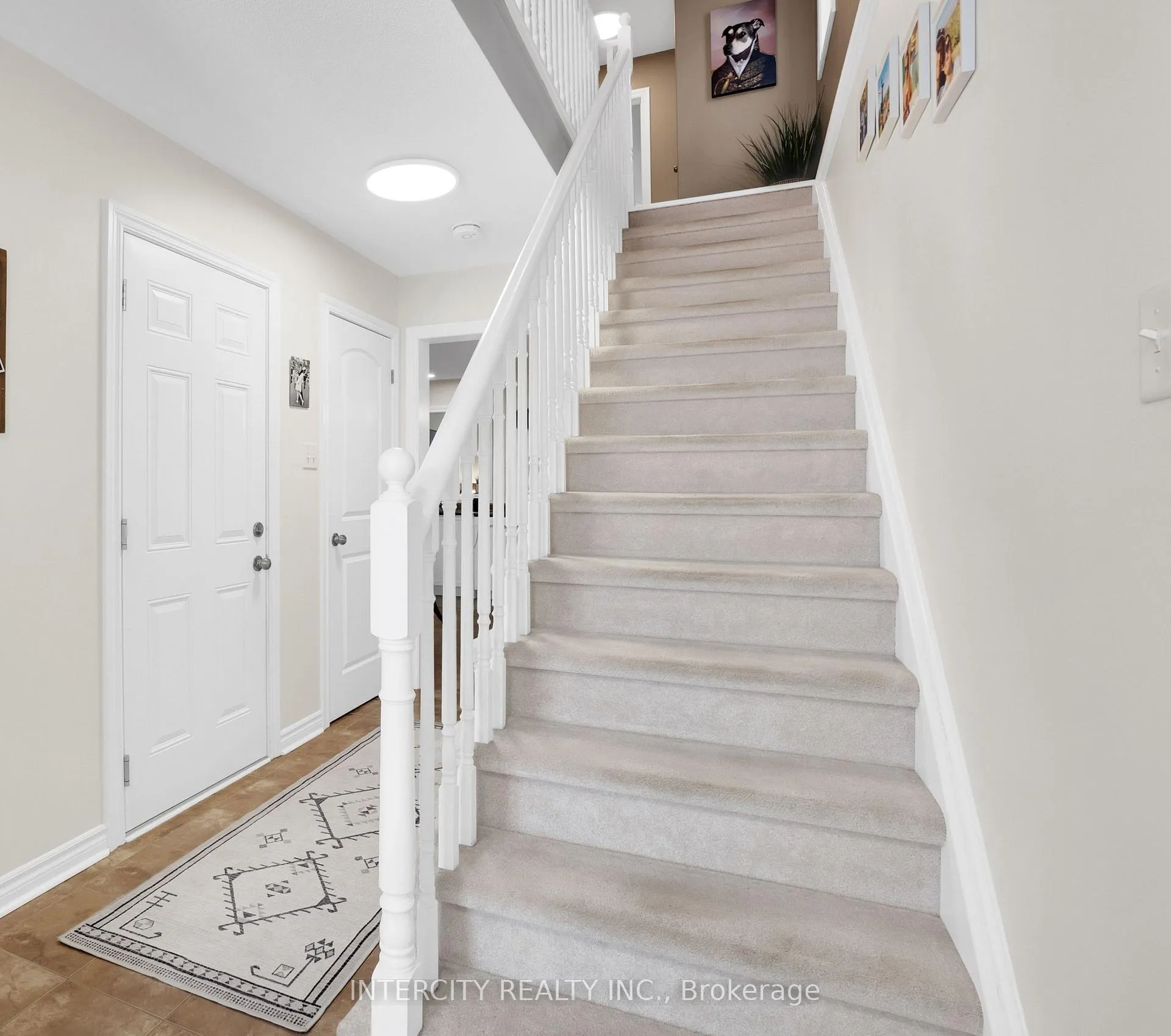 Photo 4 of 177 Banting Crescent, Essa, Angus — HOMEH