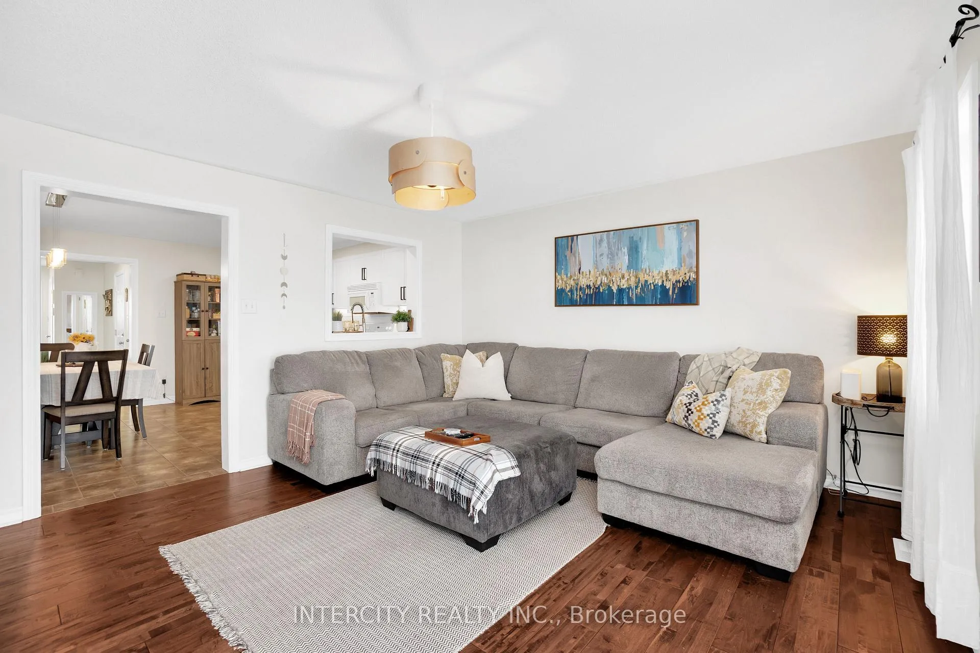 Photo 10 of 177 Banting Crescent, Essa, Angus — HOMEH