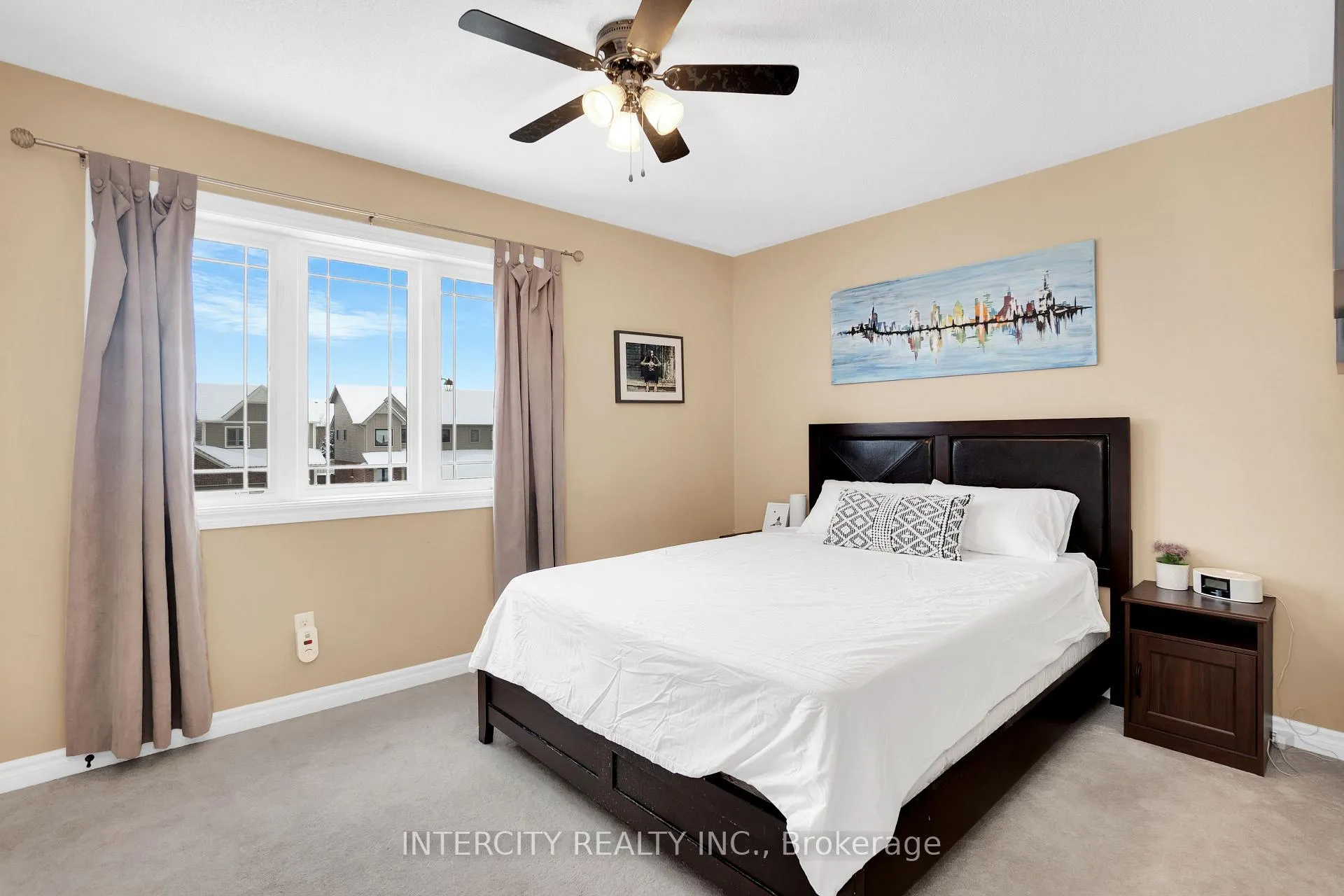 Photo 18 of 177 Banting Crescent, Essa, Angus — HOMEH