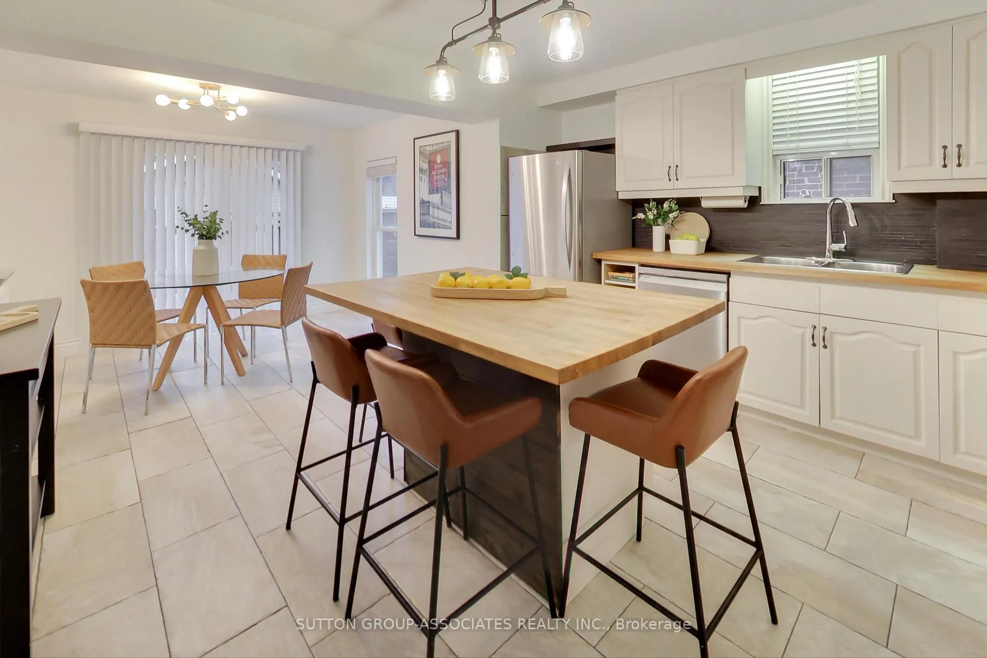 Photo 8 of 315 Atlas Avenue, Toronto, Oakwood Village — HOMEH