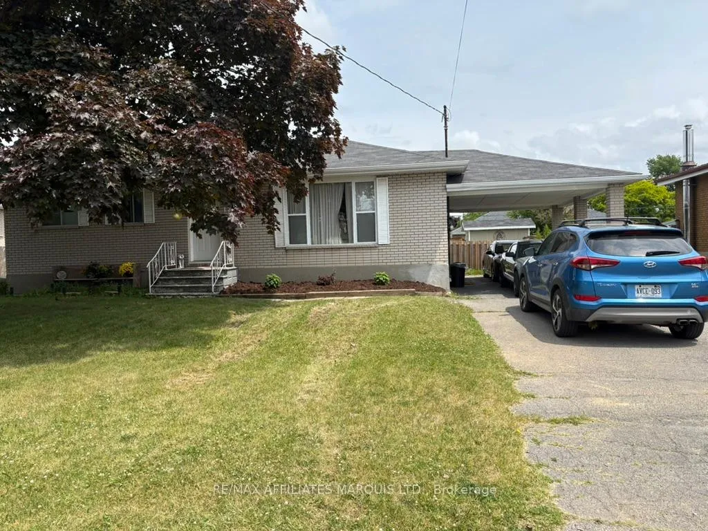 Photo 1 of 1209 Fatima Street S, Cornwall — HOMEH