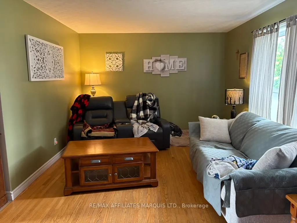 Photo 3 of 1209 Fatima Street S, Cornwall — HOMEH