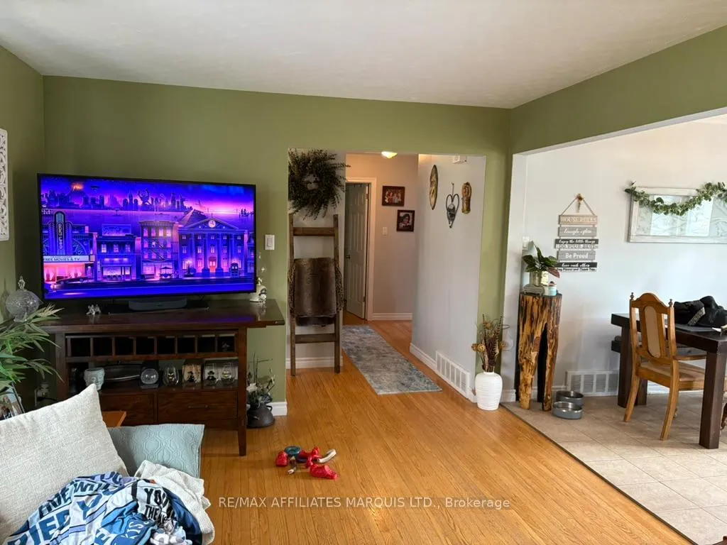 Photo 4 of 1209 Fatima Street S, Cornwall — HOMEH