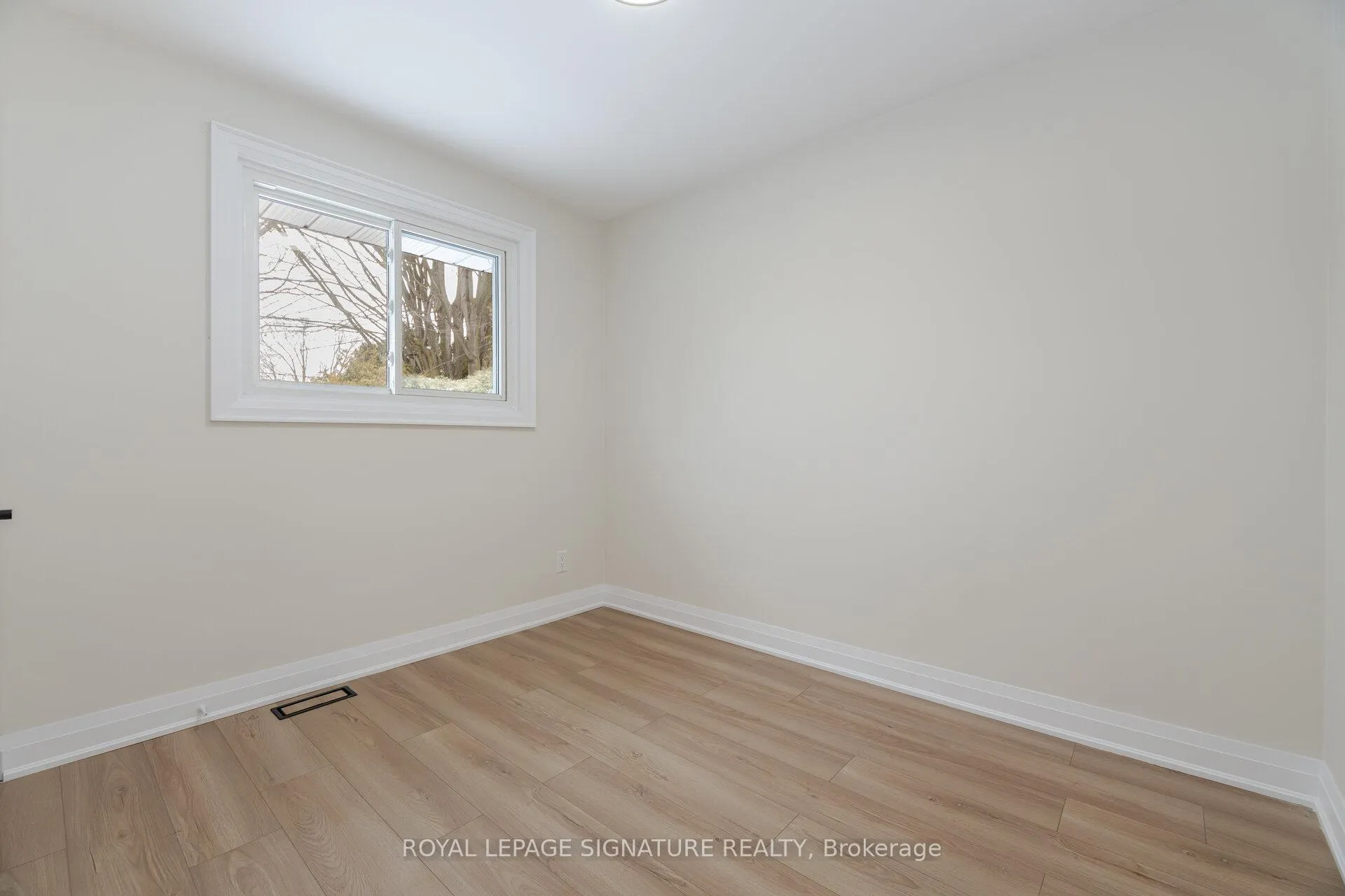 Photo 18 of 600 Gliddon Avenue, Oshawa, Central — HOMEH