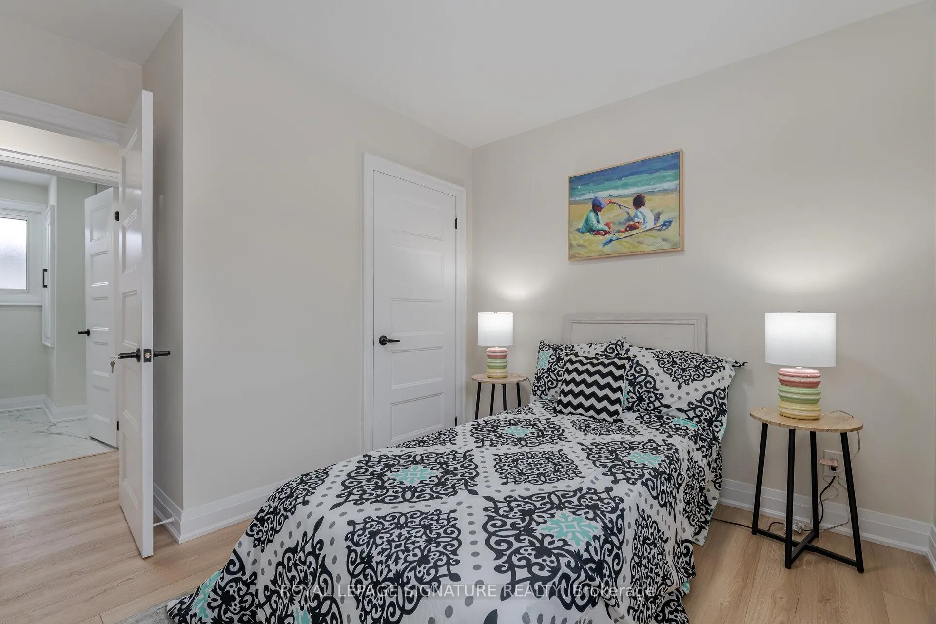 Photo 21 of 600 Gliddon Avenue, Oshawa, Central — HOMEH