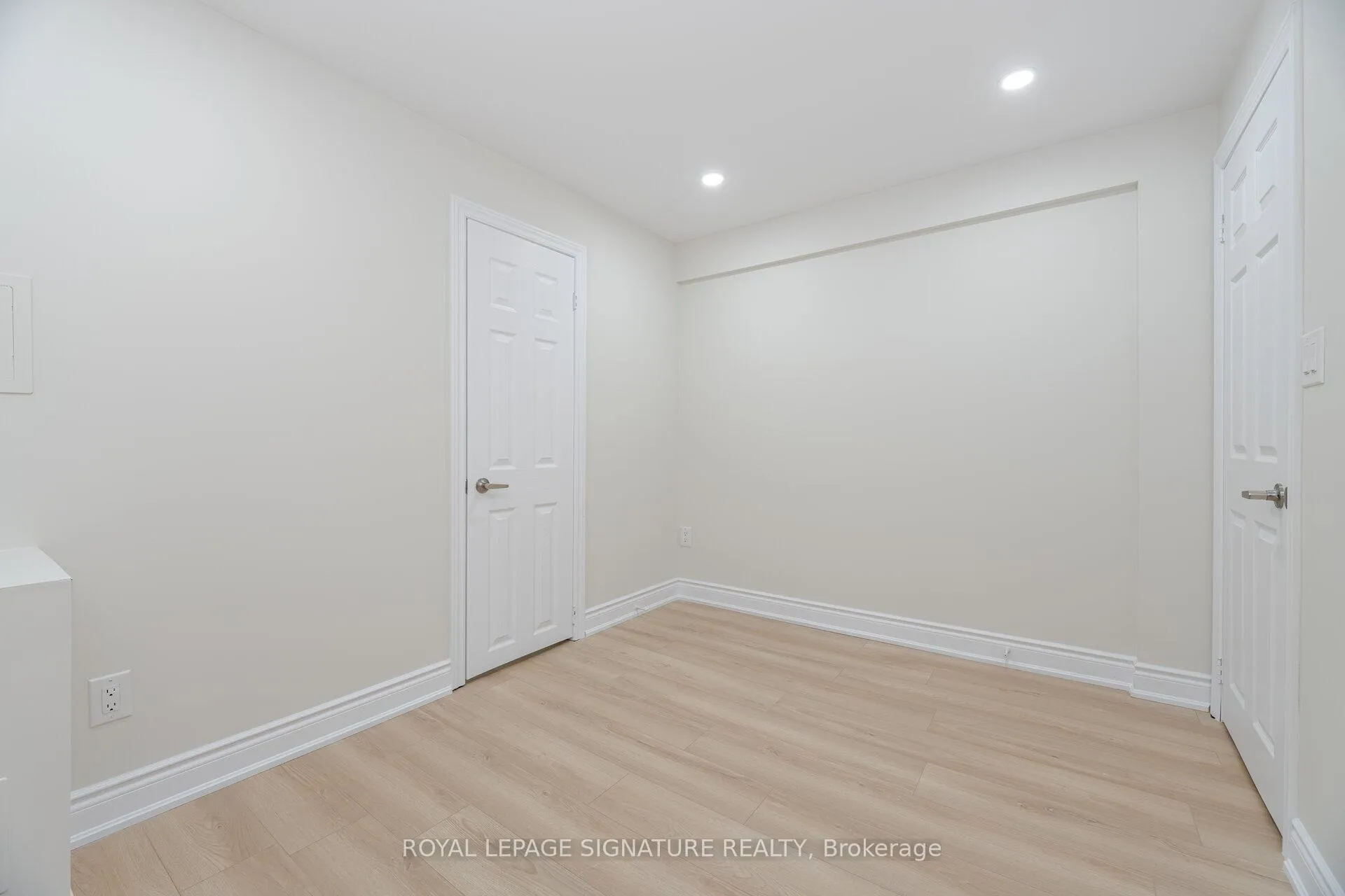 Photo 31 of 600 Gliddon Avenue, Oshawa, Central — HOMEH