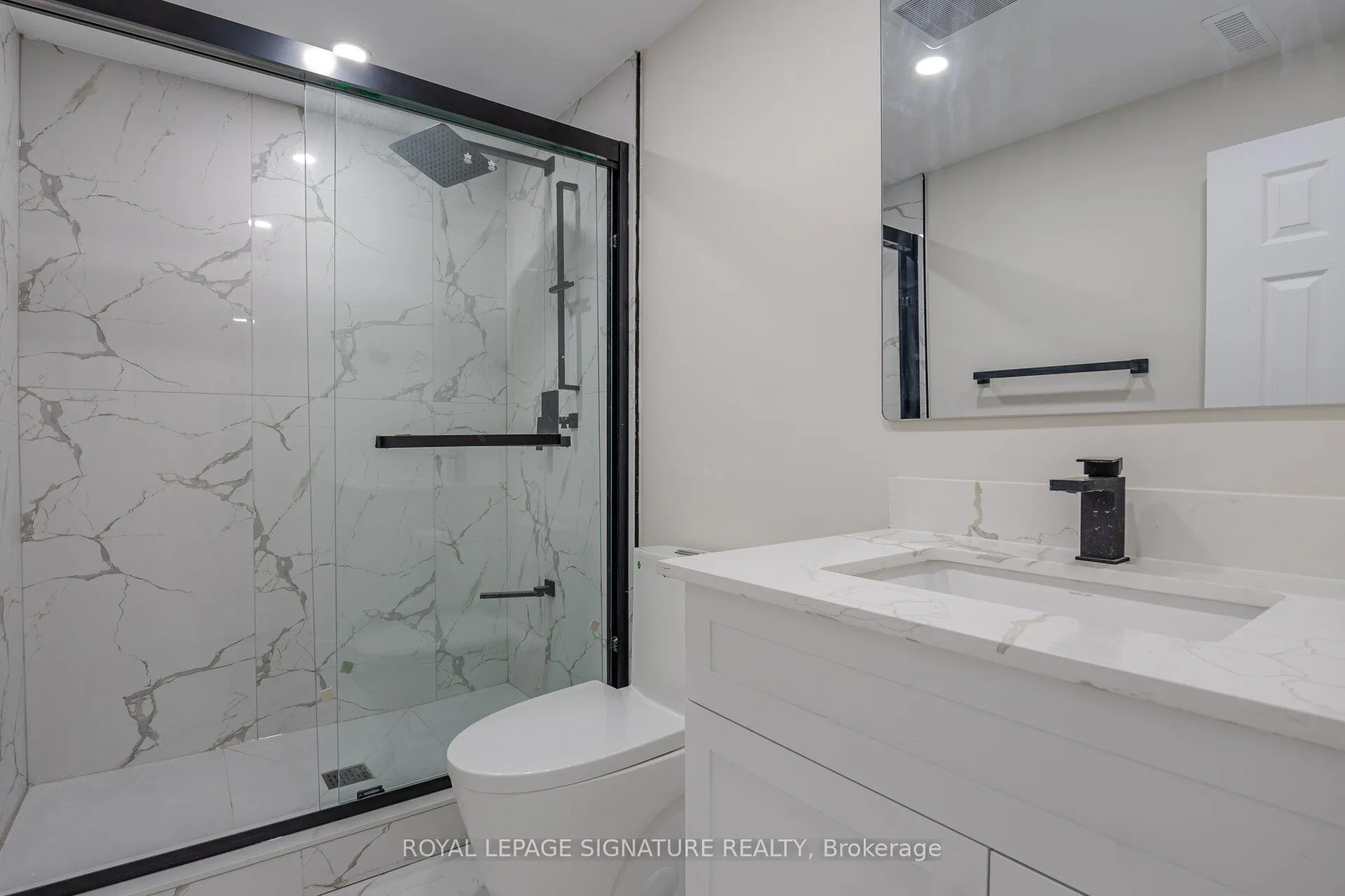 Photo 38 of 600 Gliddon Avenue, Oshawa, Central — HOMEH