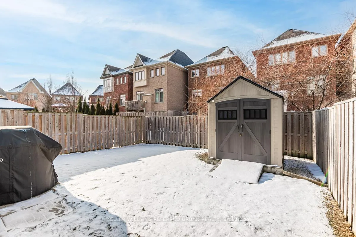 Photo 31 of 56 Robert Berry Crescent, King, King City — HOMEH