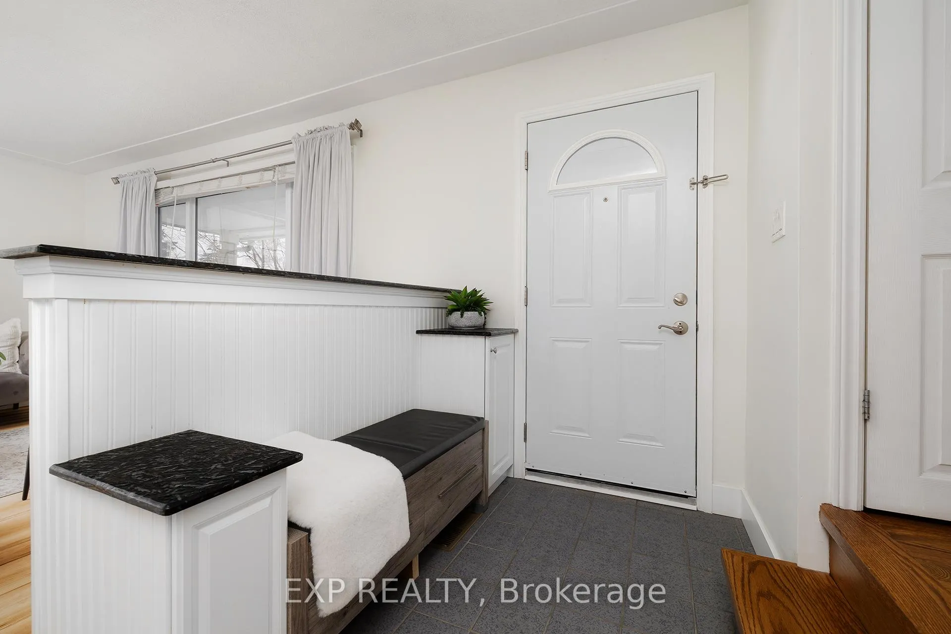 Photo 14 of 23 Dooley Drive, Kitchener — HOMEH