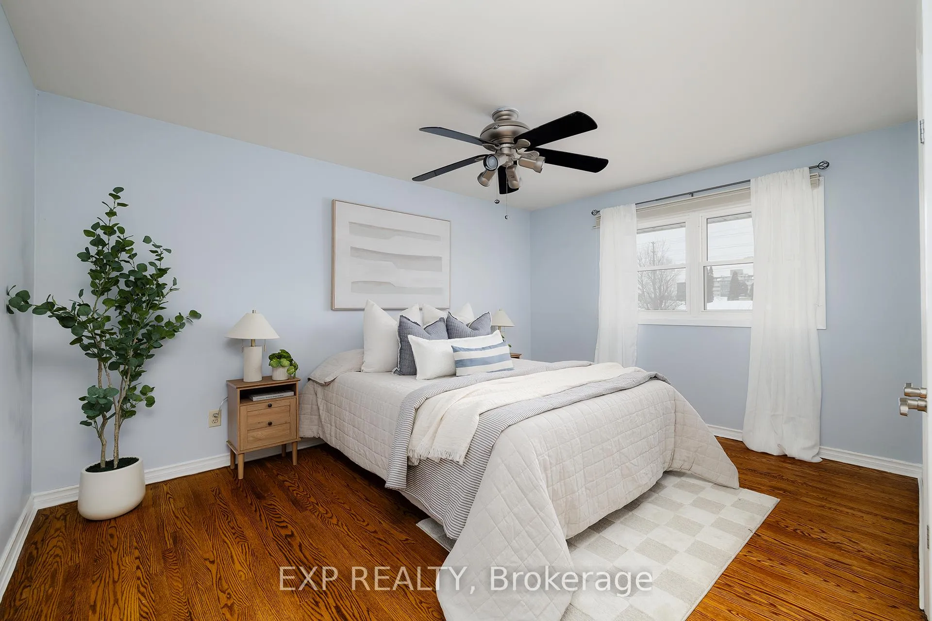 Photo 17 of 23 Dooley Drive, Kitchener — HOMEH