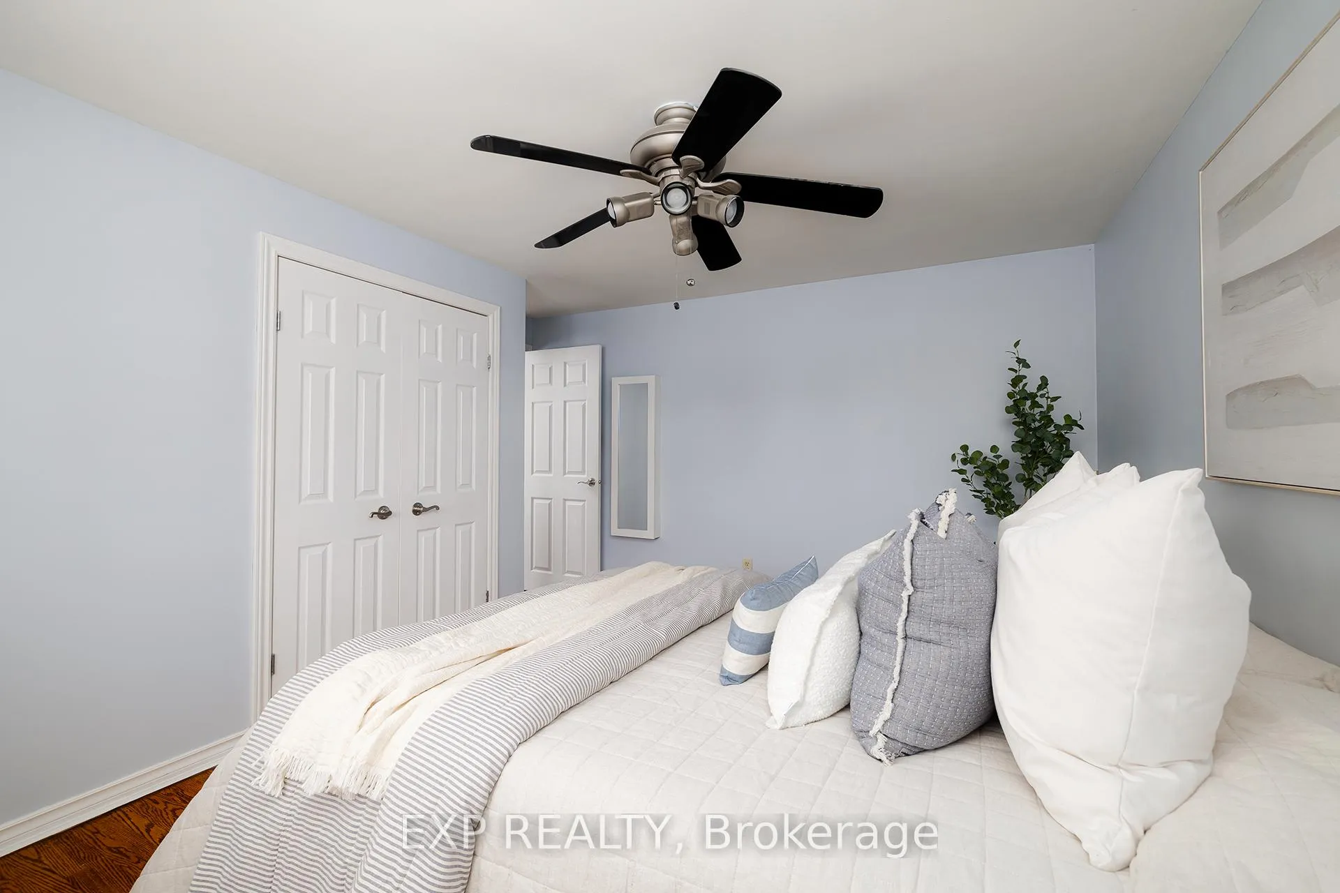 Photo 18 of 23 Dooley Drive, Kitchener — HOMEH