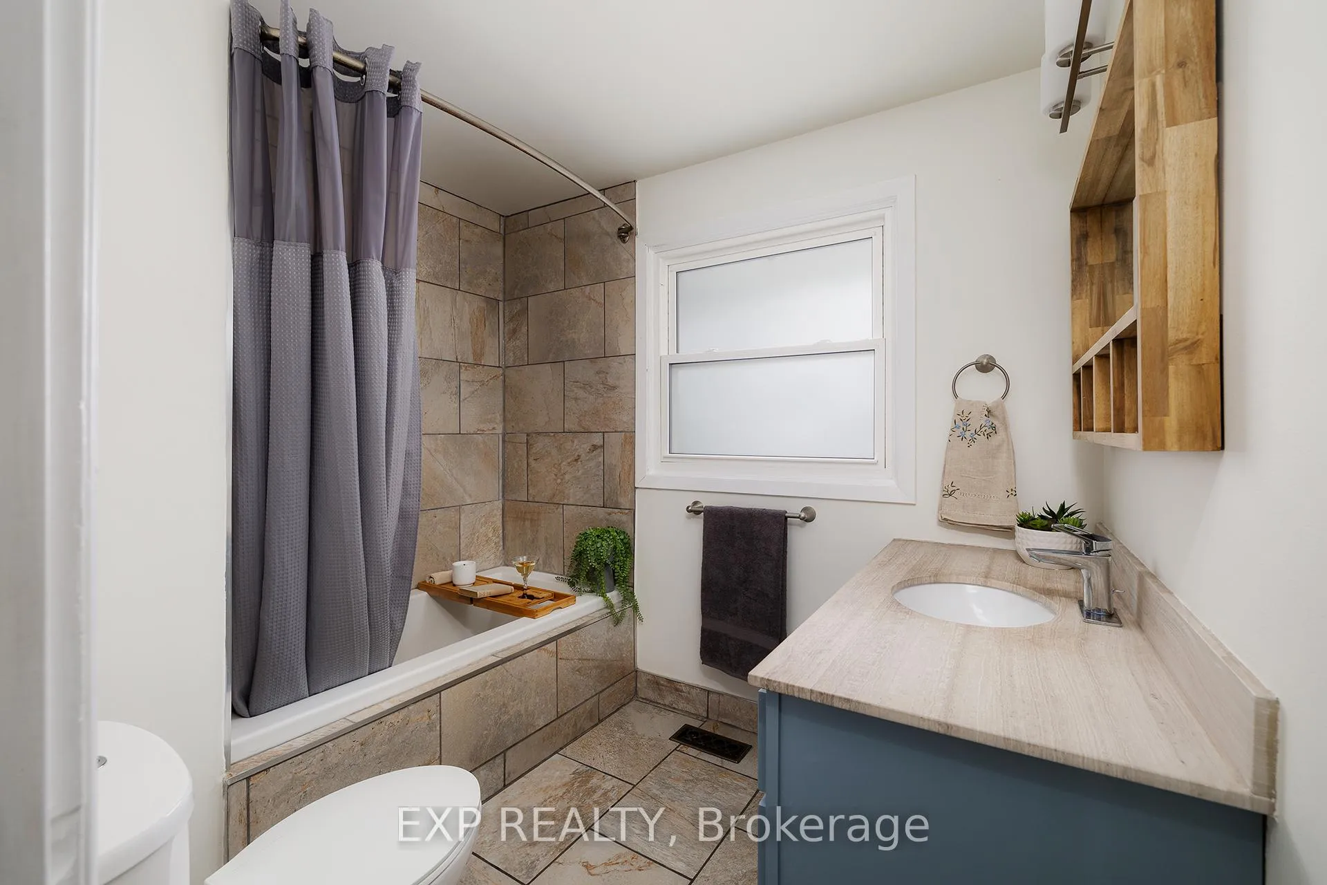 Photo 23 of 23 Dooley Drive, Kitchener — HOMEH